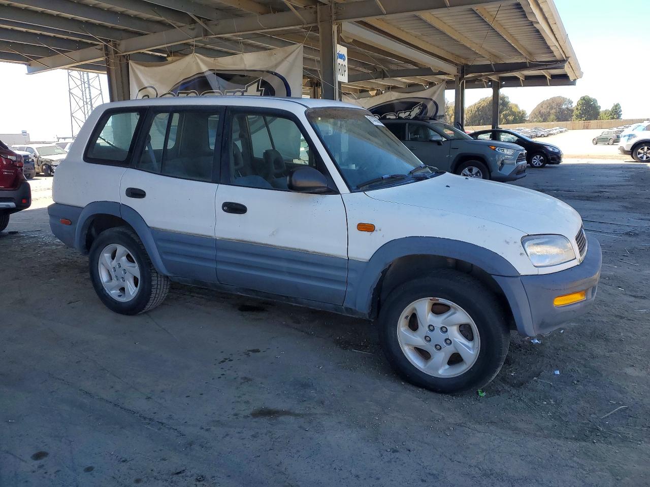 1997 Toyota Rav4 Base Белый vin: JT3HP10V5V0118265