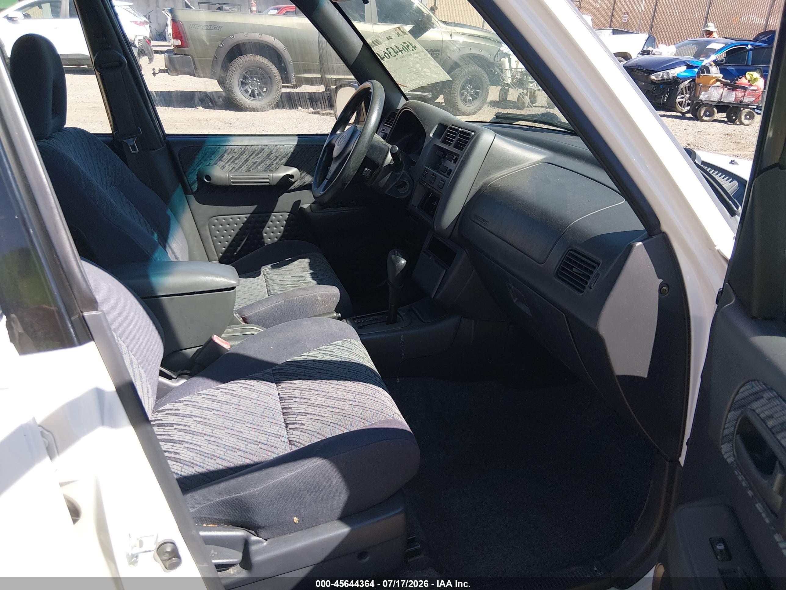 1999 Toyota Rav4   Белый vin: JT3HP10V5X0213041