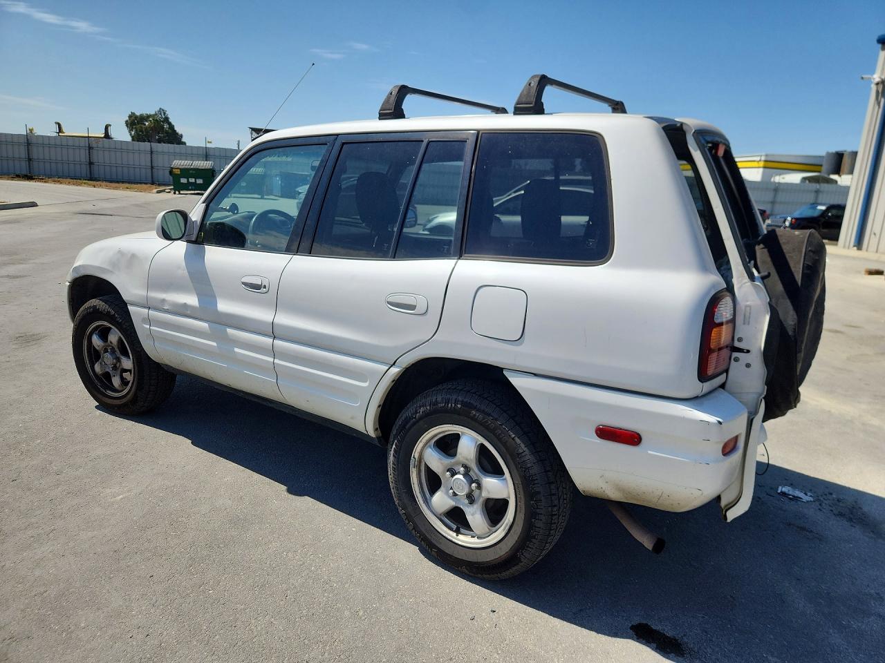 1999 Toyota Rav4 Base White vin: JT3HP10V5X7149722