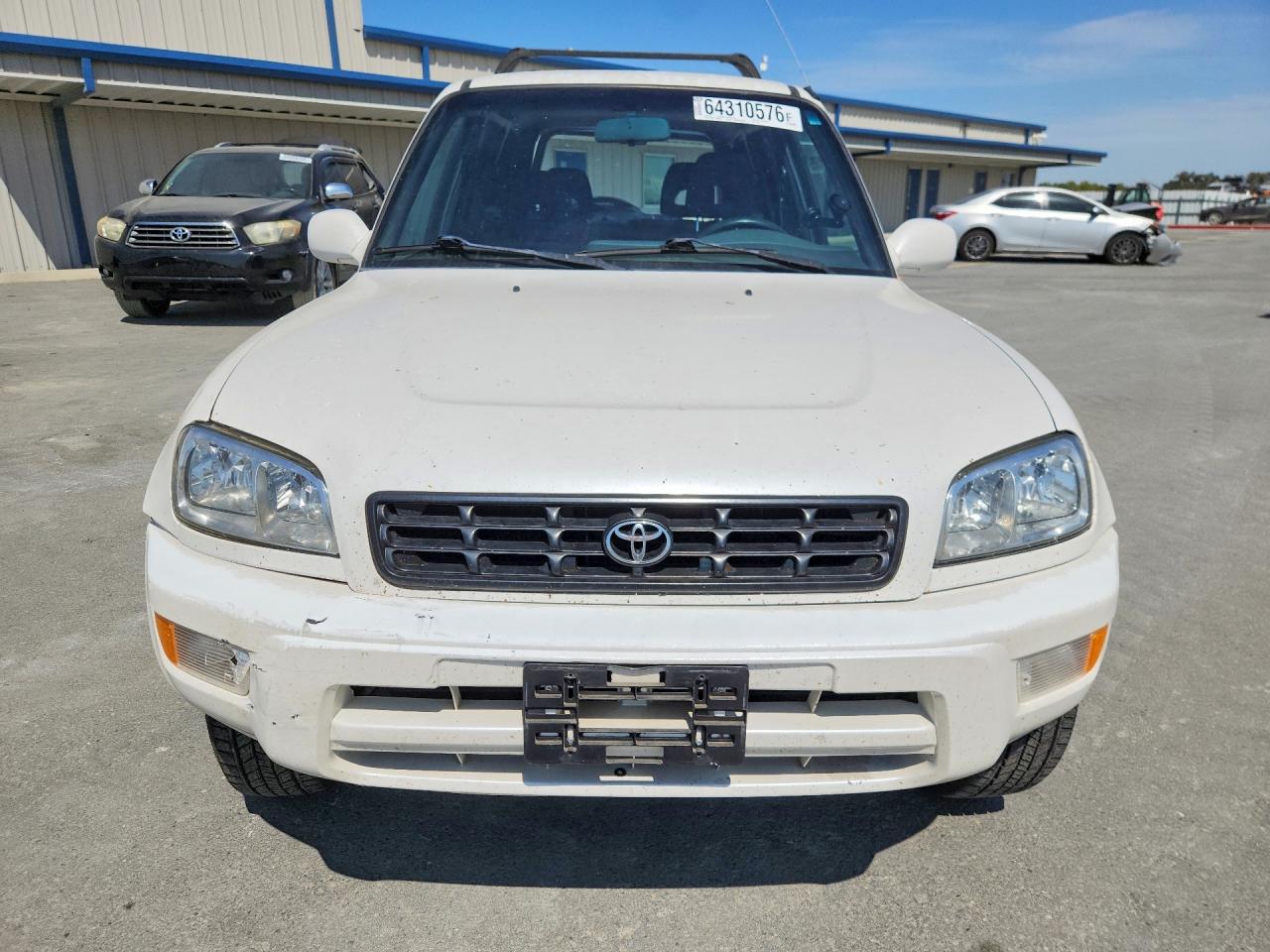 1999 Toyota Rav4 Base White vin: JT3HP10V5X7149722