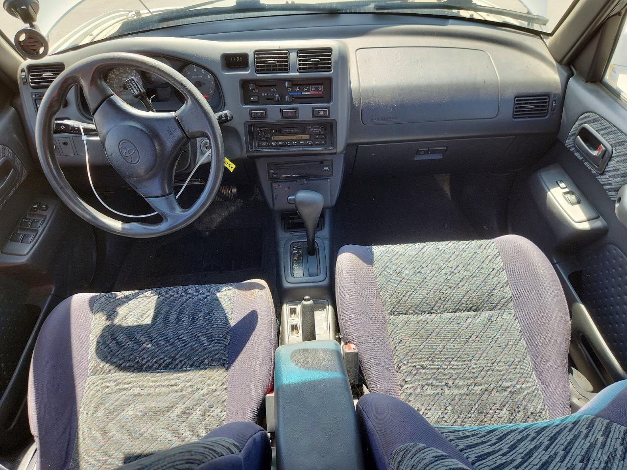 1999 Toyota Rav4 Base White vin: JT3HP10V5X7149722