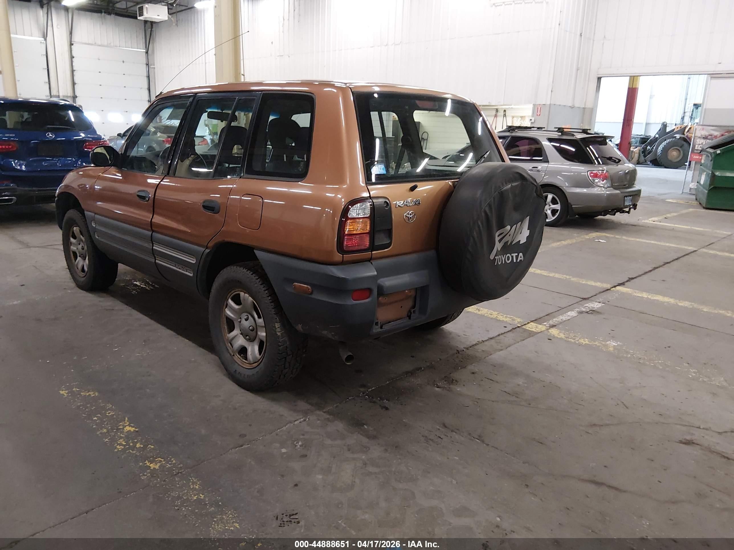 1998 Toyota Rav4   Коричневый vin: JT3HP10V6W0155505