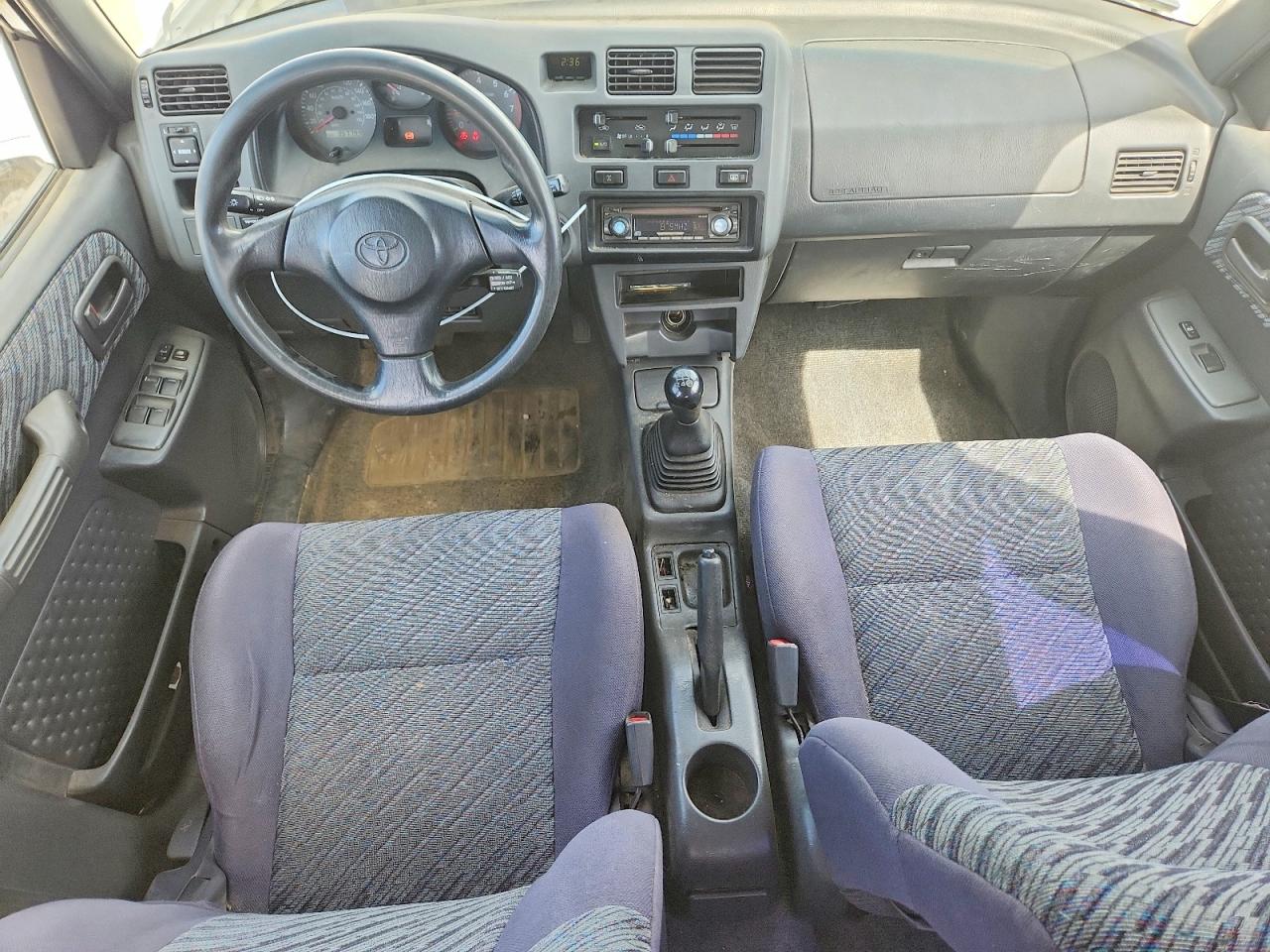 1999 Toyota Rav4 Base White vin: JT3HP10V6X7118222
