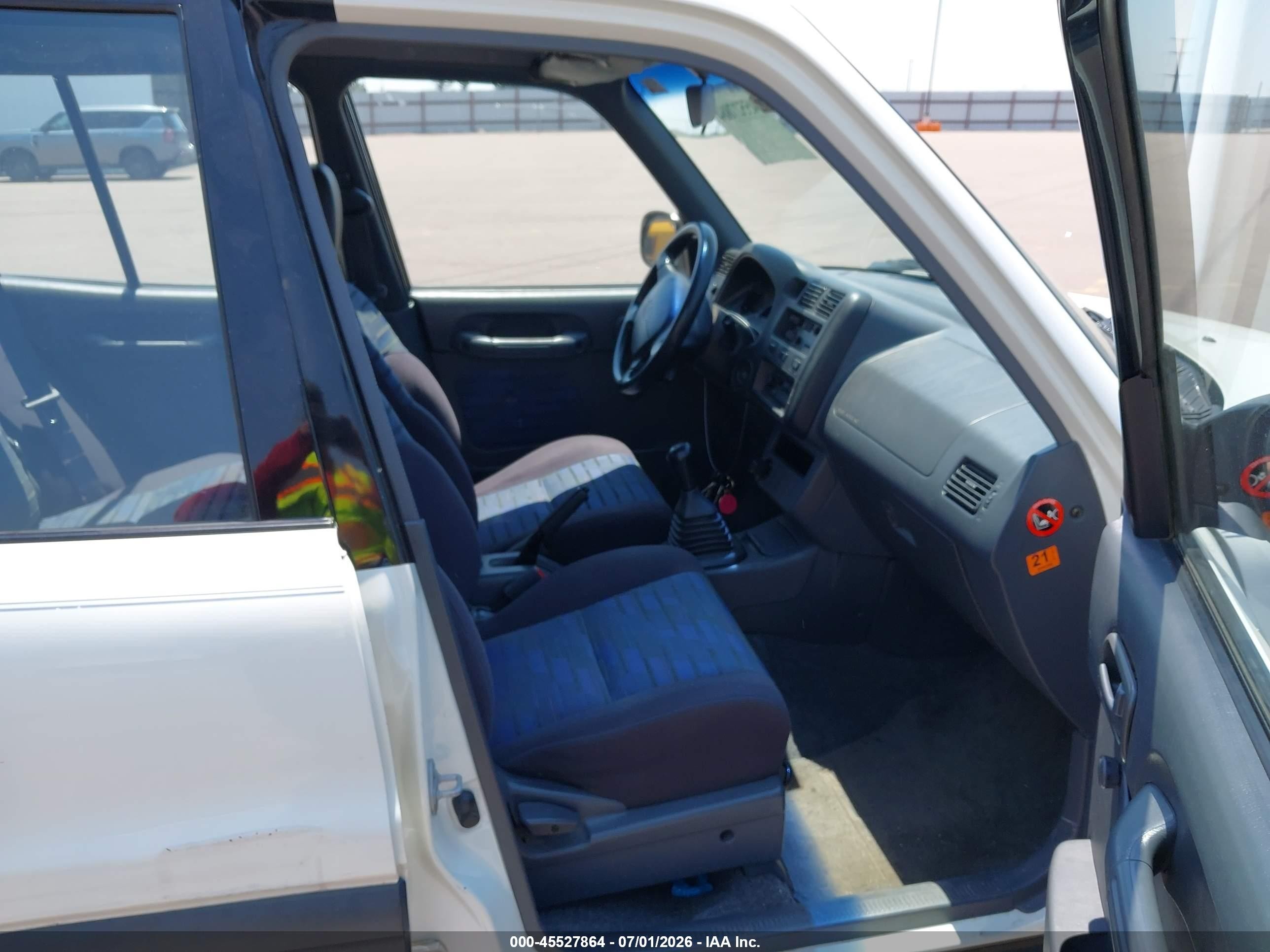 1996 Toyota Rav4   White vin: JT3HP10V7T0107121