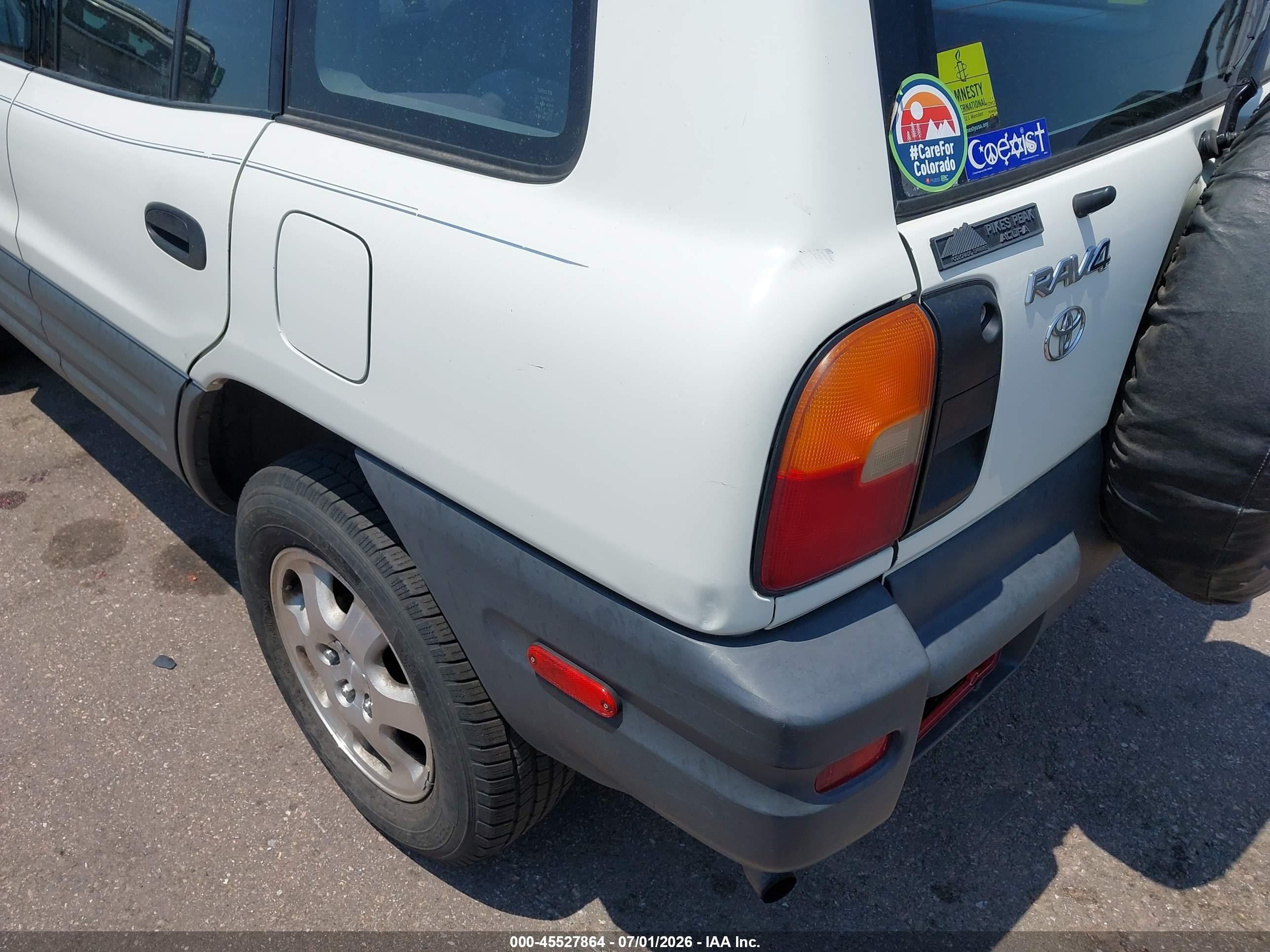 1996 Toyota Rav4   White vin: JT3HP10V7T0107121