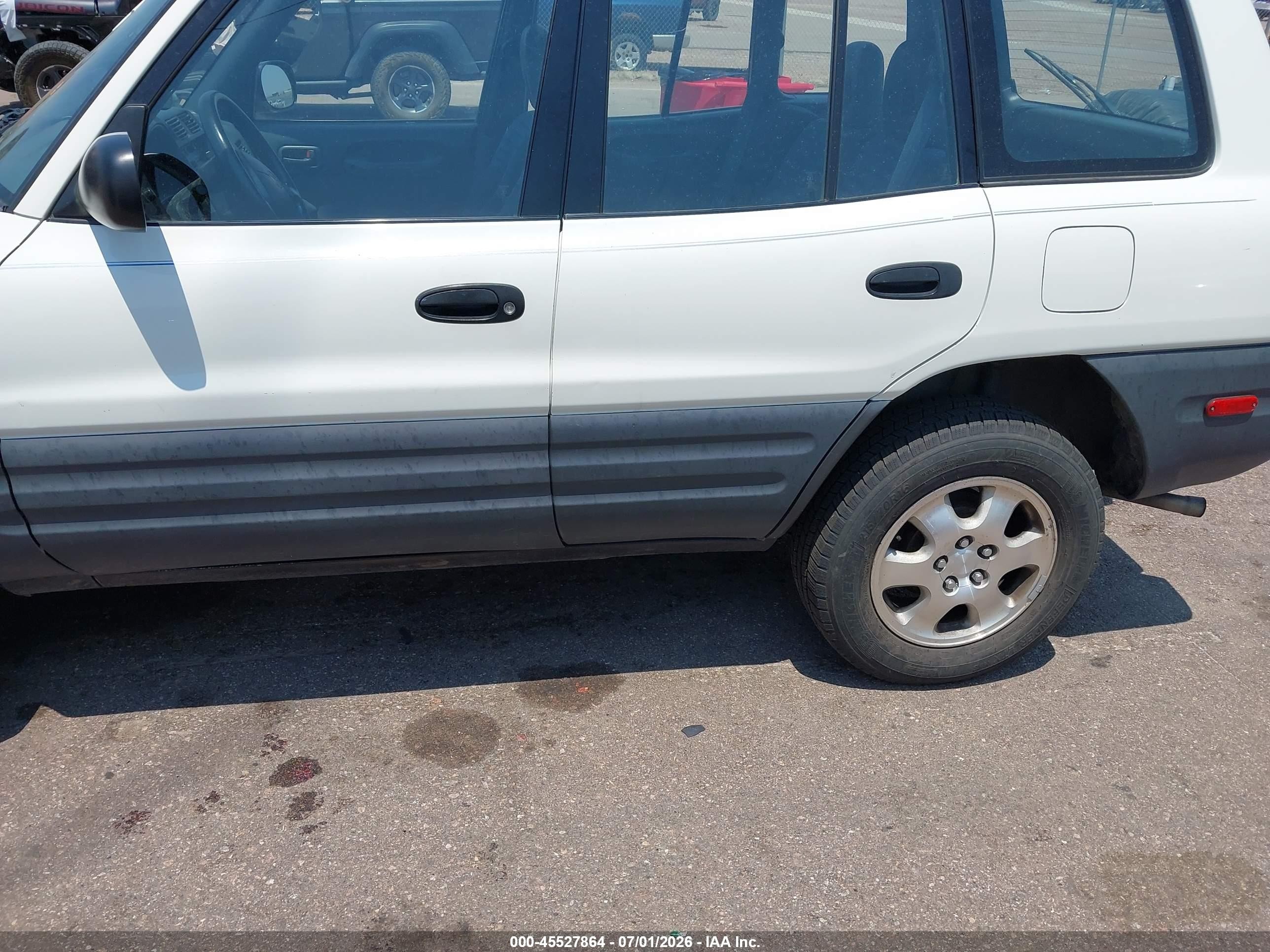 1996 Toyota Rav4   White vin: JT3HP10V7T0107121