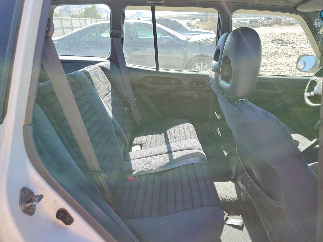 1997 Toyota Rav4 Base White vin: JT3HP10V7V0130207