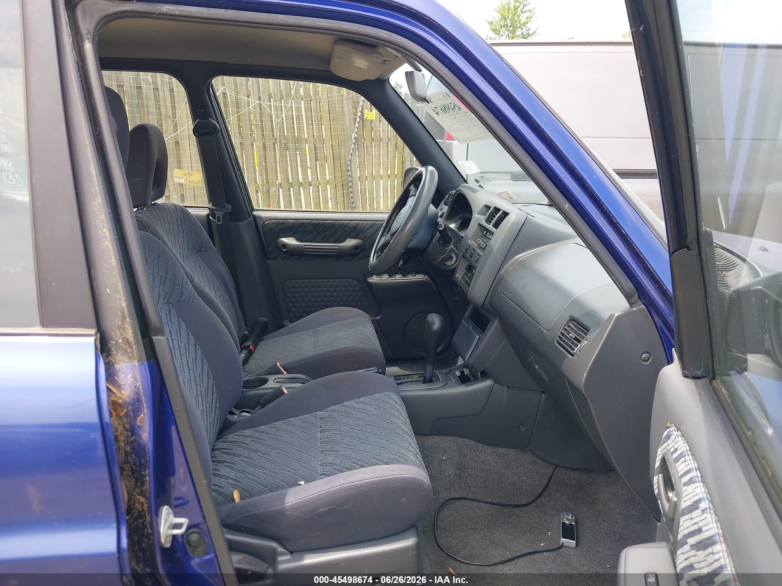 1998 Toyota Rav4   Blue vin: JT3HP10V7W7106062