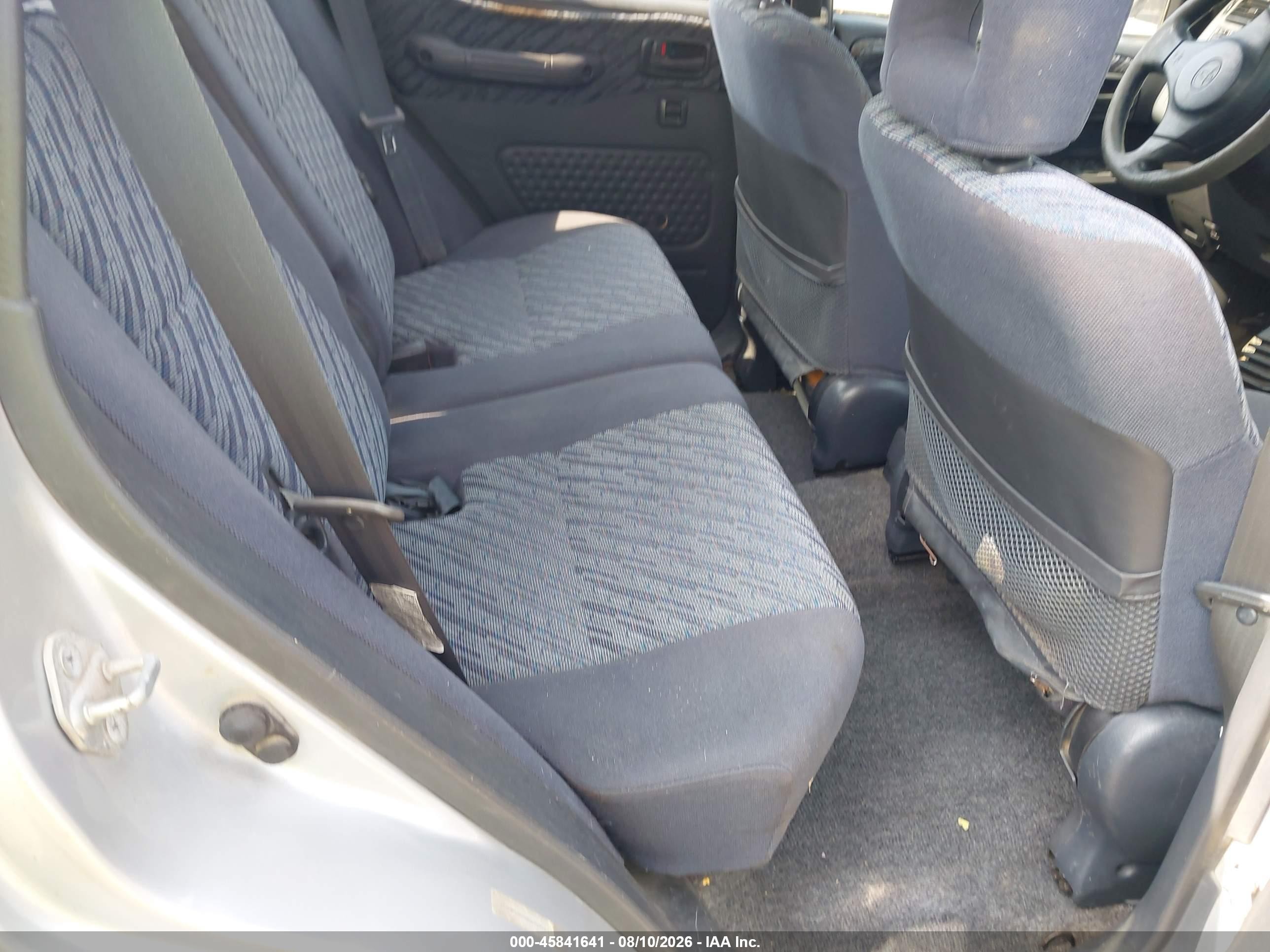 1998 Toyota Rav4   Silver vin: JT3HP10V8W0171916