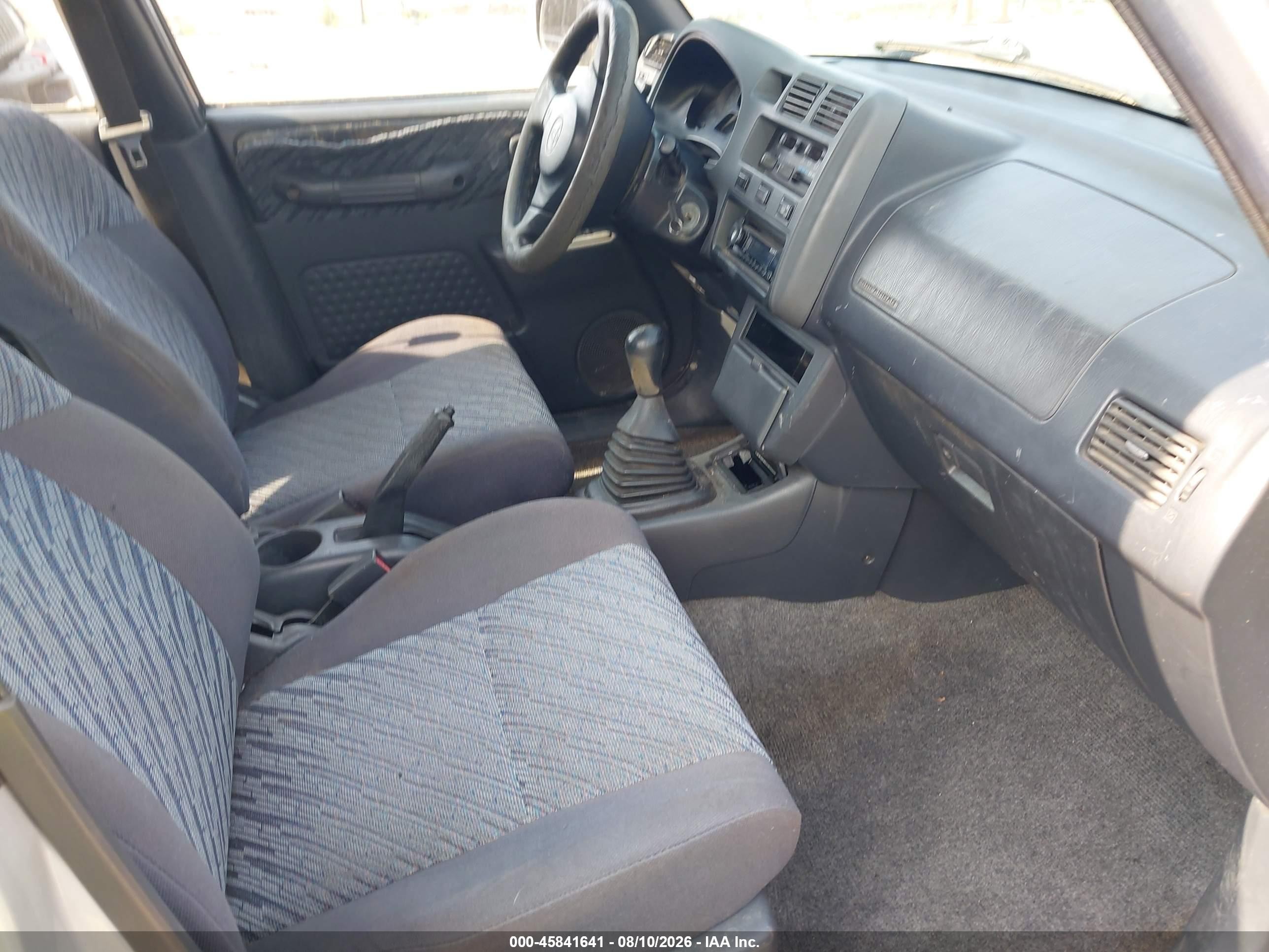 1998 Toyota Rav4   Silver vin: JT3HP10V8W0171916