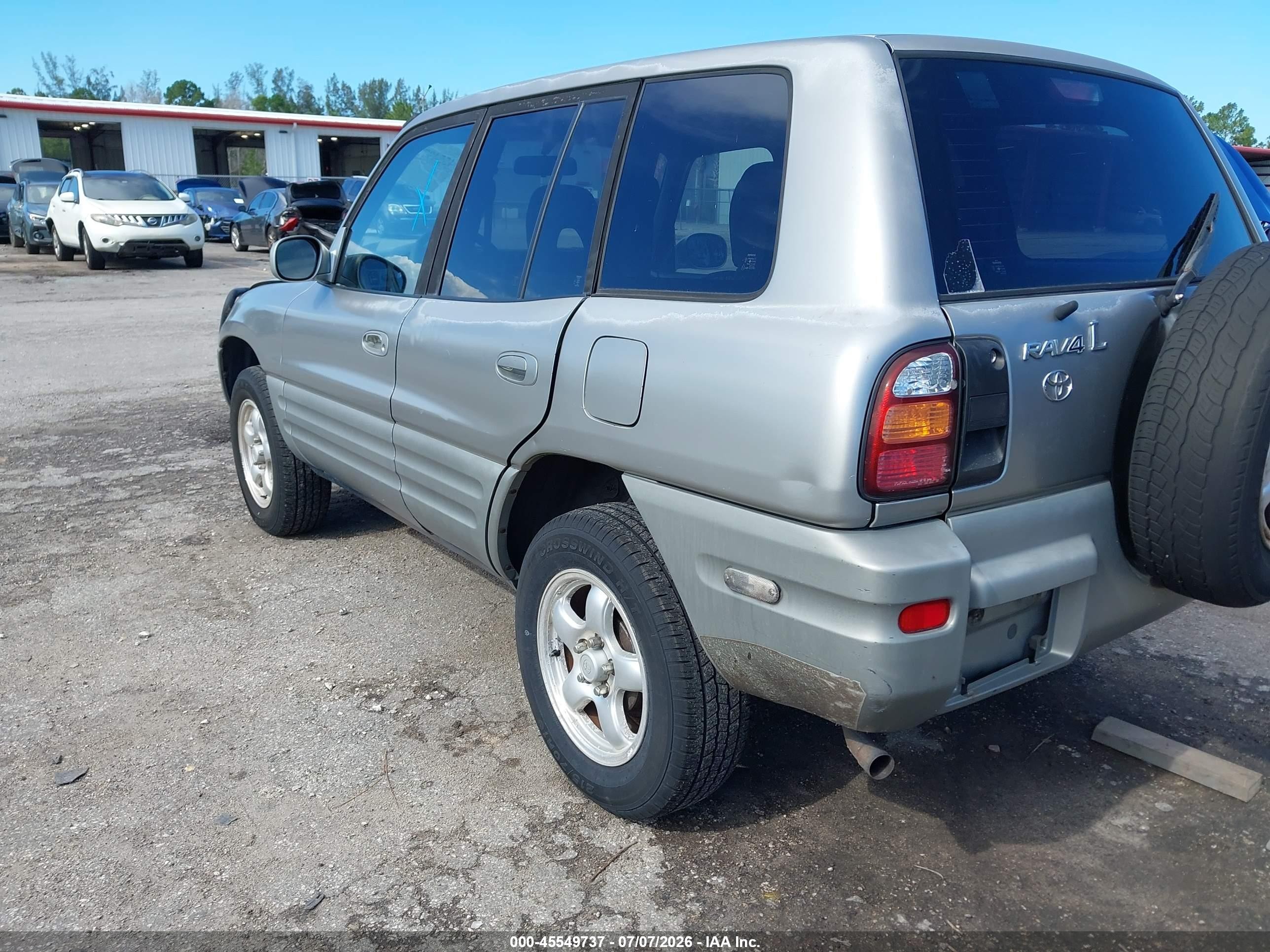 2000 Toyota Rav4   Silver vin: JT3HP10V8Y7158108