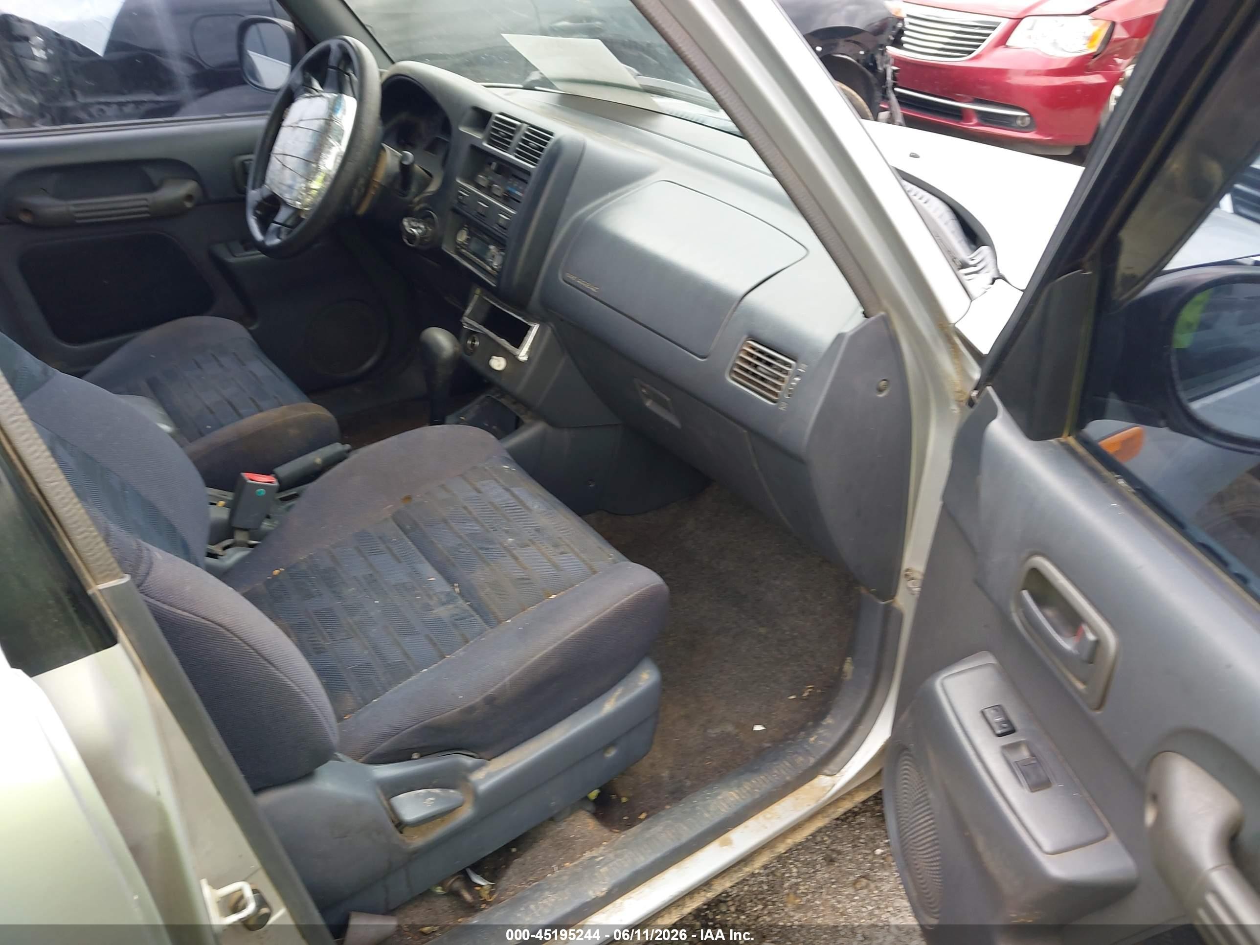 1997 Toyota Rav4   Silver vin: JT3HP10V9V0140382