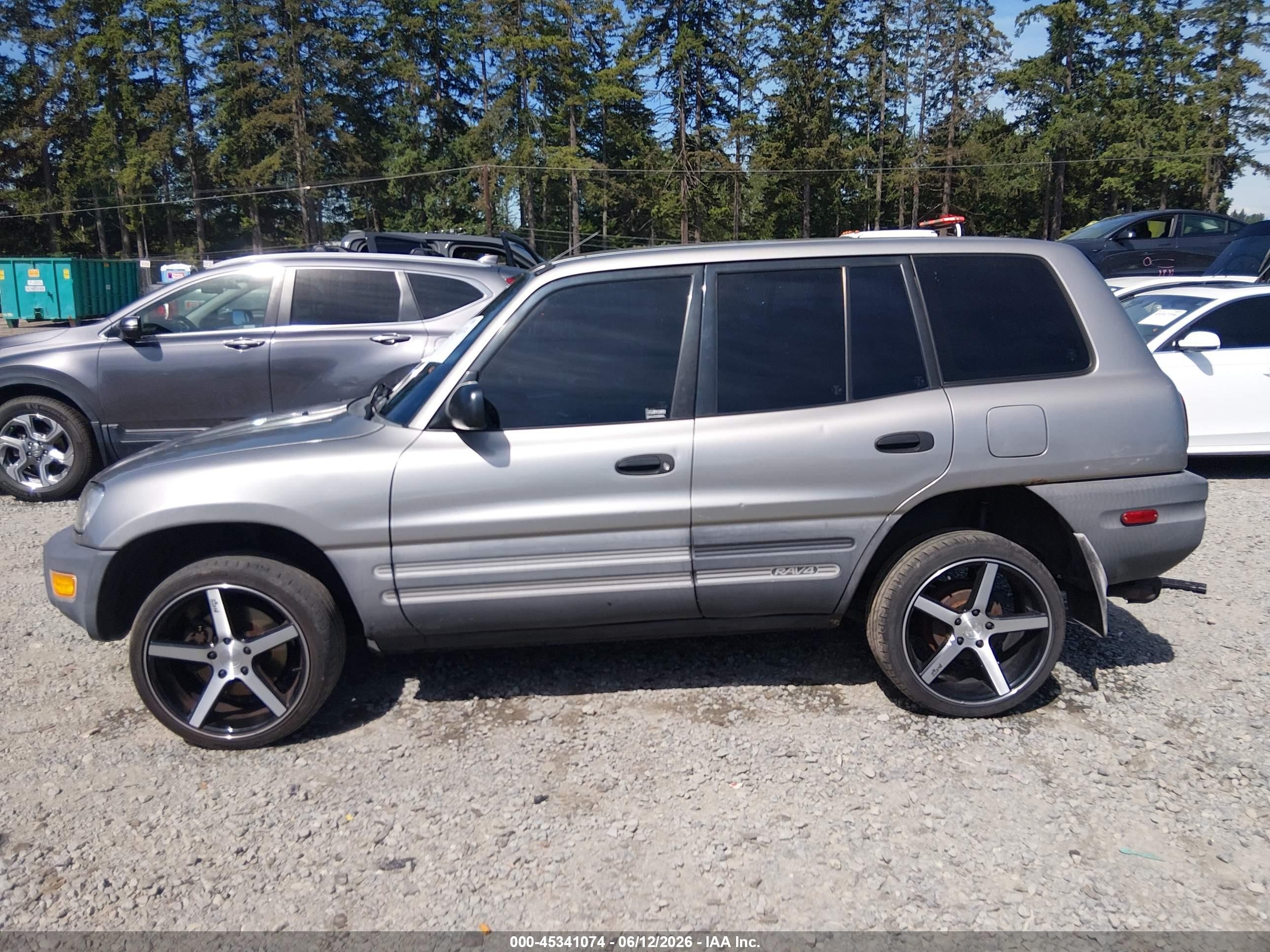 1999 Toyota Rav4 Silver vin: JT3HP10V9X7130977