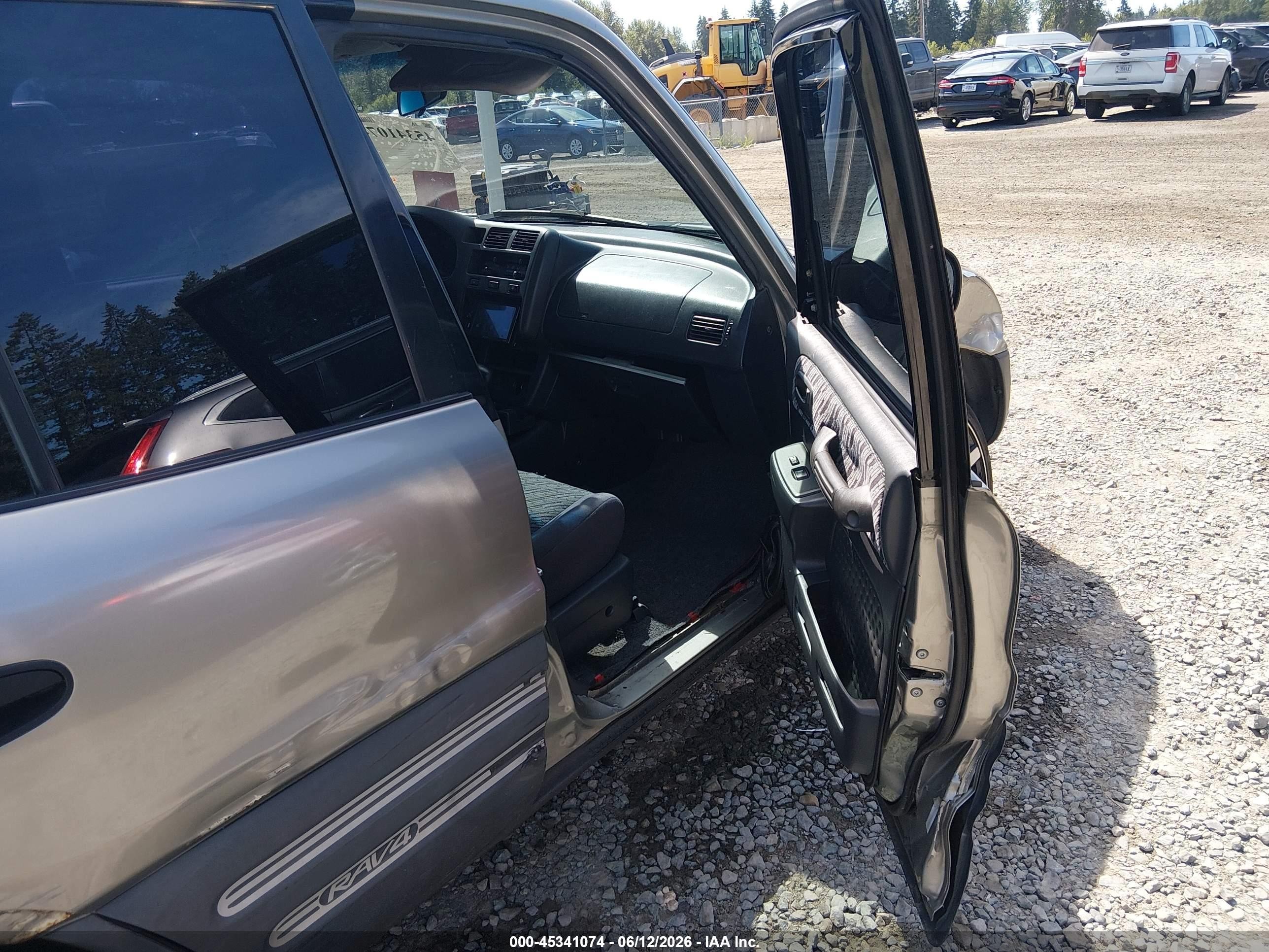 1999 Toyota Rav4 Silver vin: JT3HP10V9X7130977