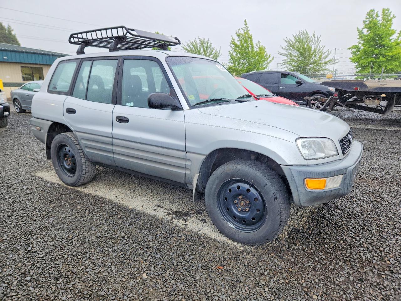 1998 Toyota Rav4 Base Silver vin: JT3HP10VXW7107769