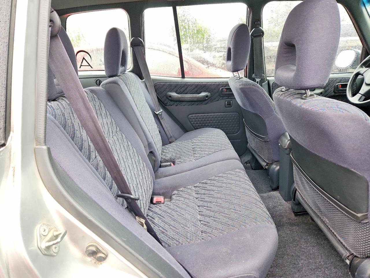 1998 Toyota Rav4 Base Silver vin: JT3HP10VXW7107769