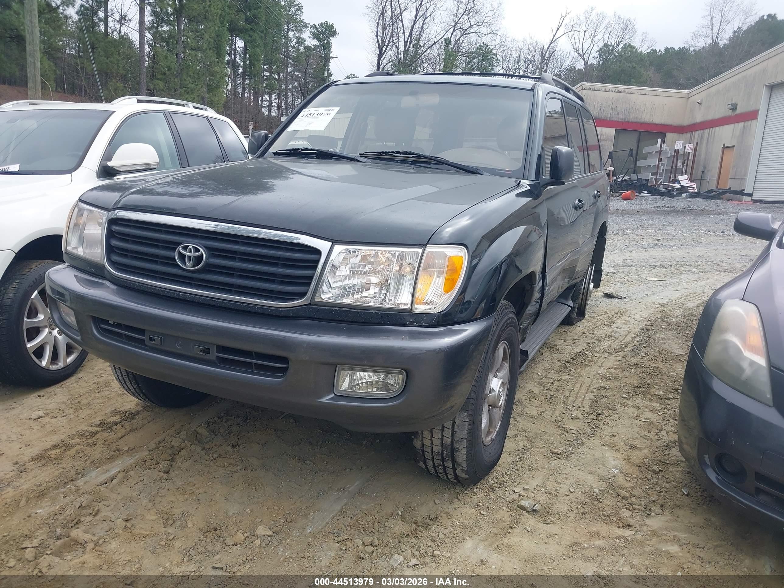 1998 Toyota Land Cruiser   Black vin: JT3HT05J0W0016725