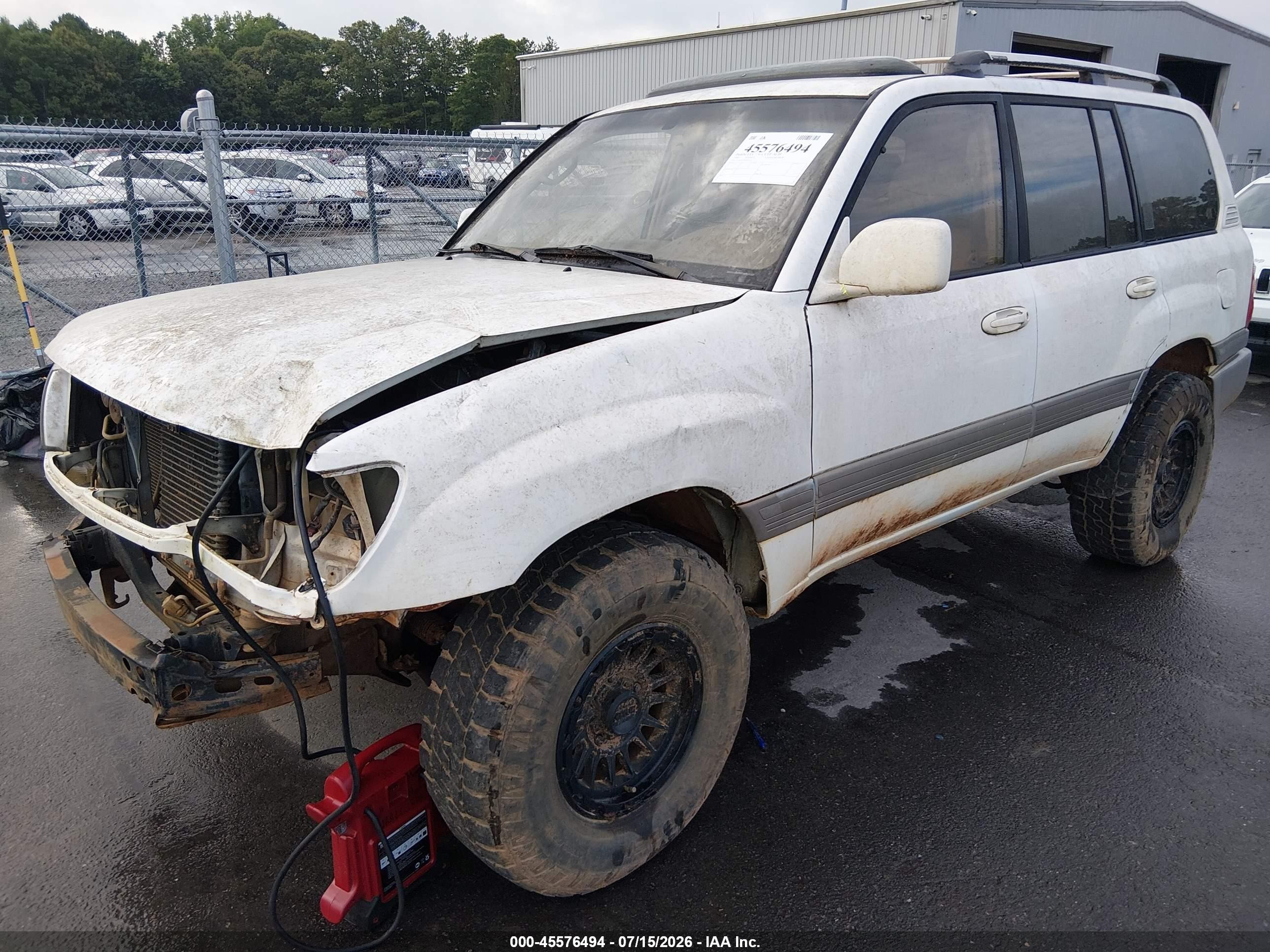 1998 Toyota Land Cruiser   White vin: JT3HT05J0W0020757