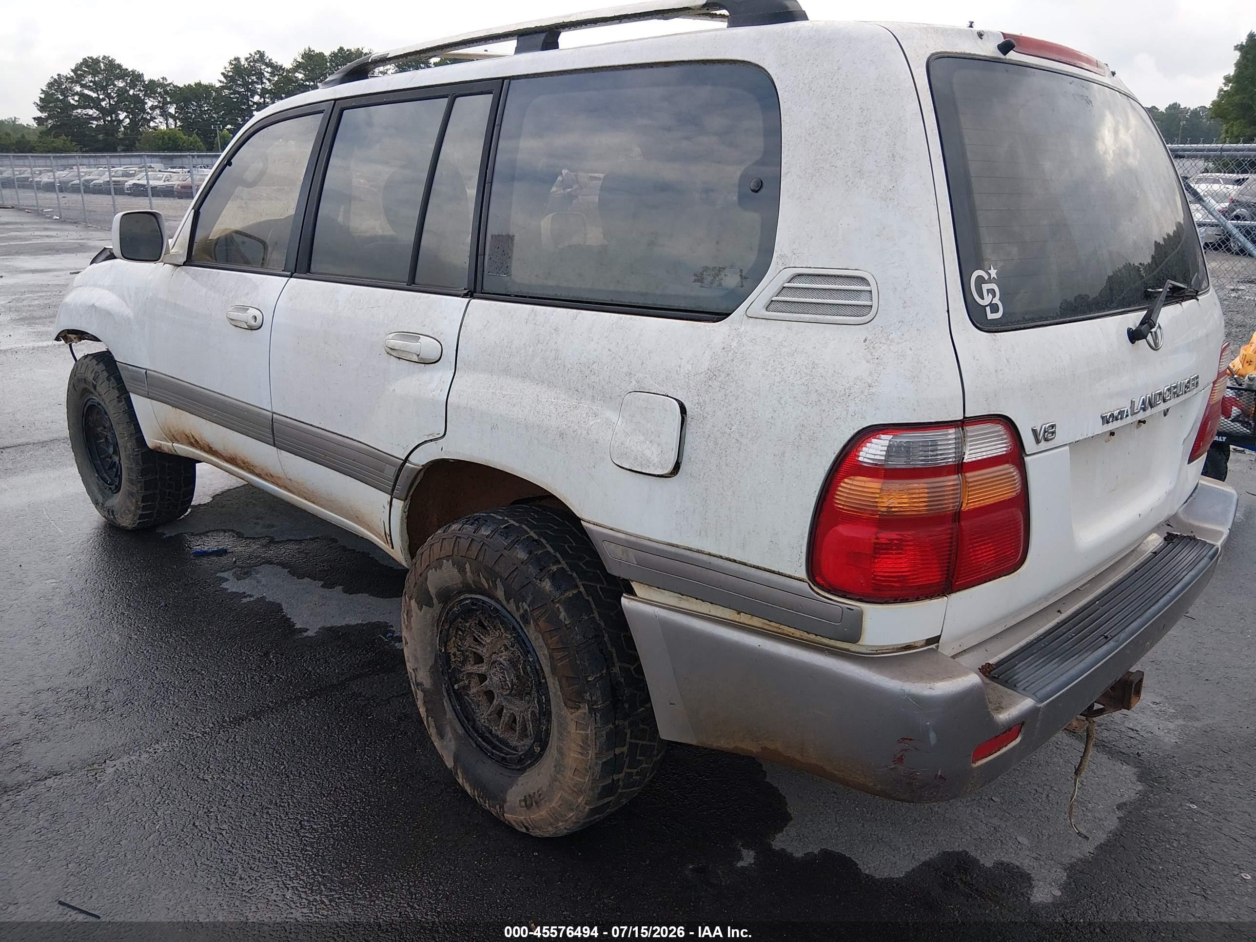 1998 Toyota Land Cruiser   White vin: JT3HT05J0W0020757