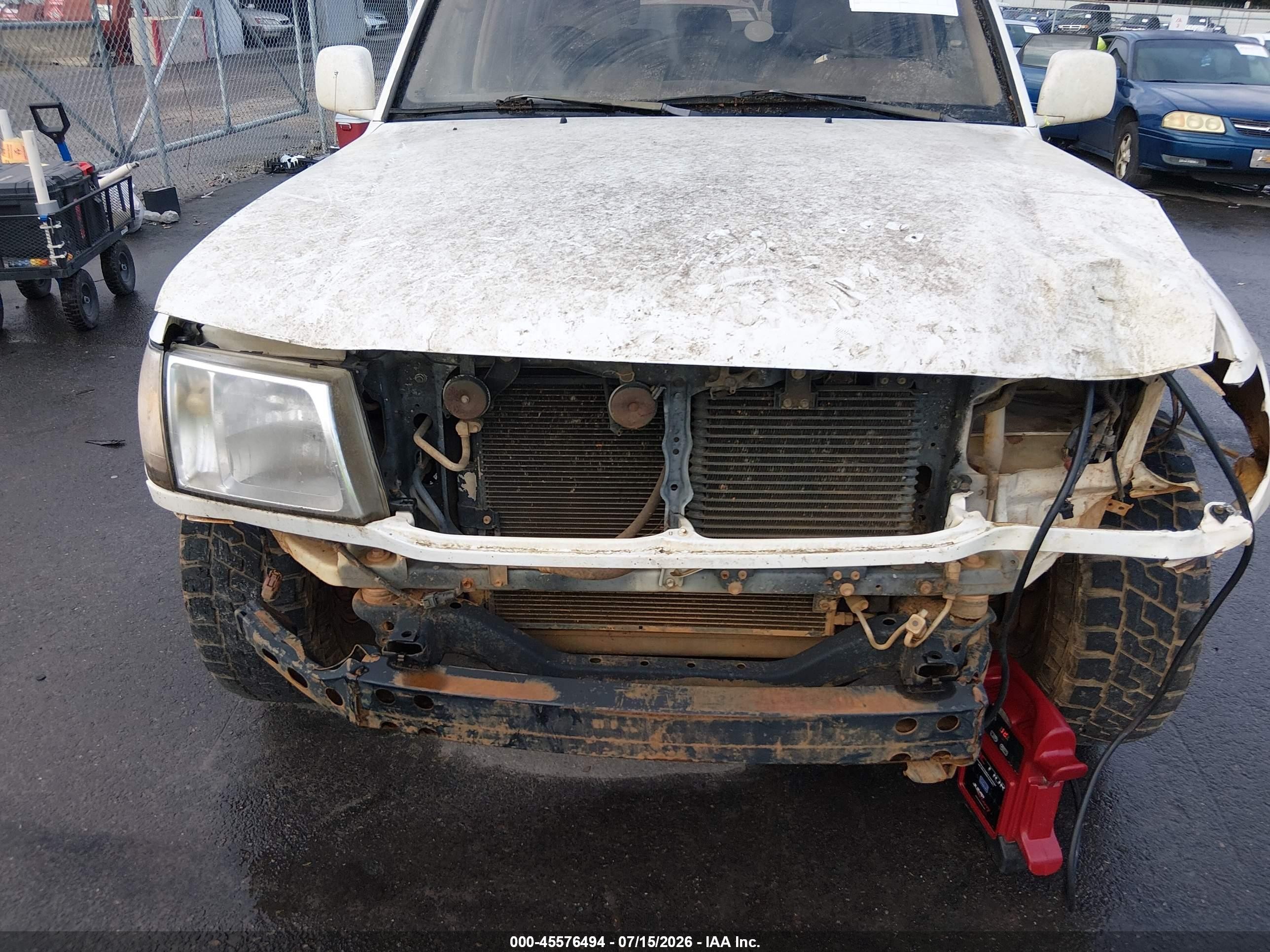 1998 Toyota Land Cruiser   White vin: JT3HT05J0W0020757