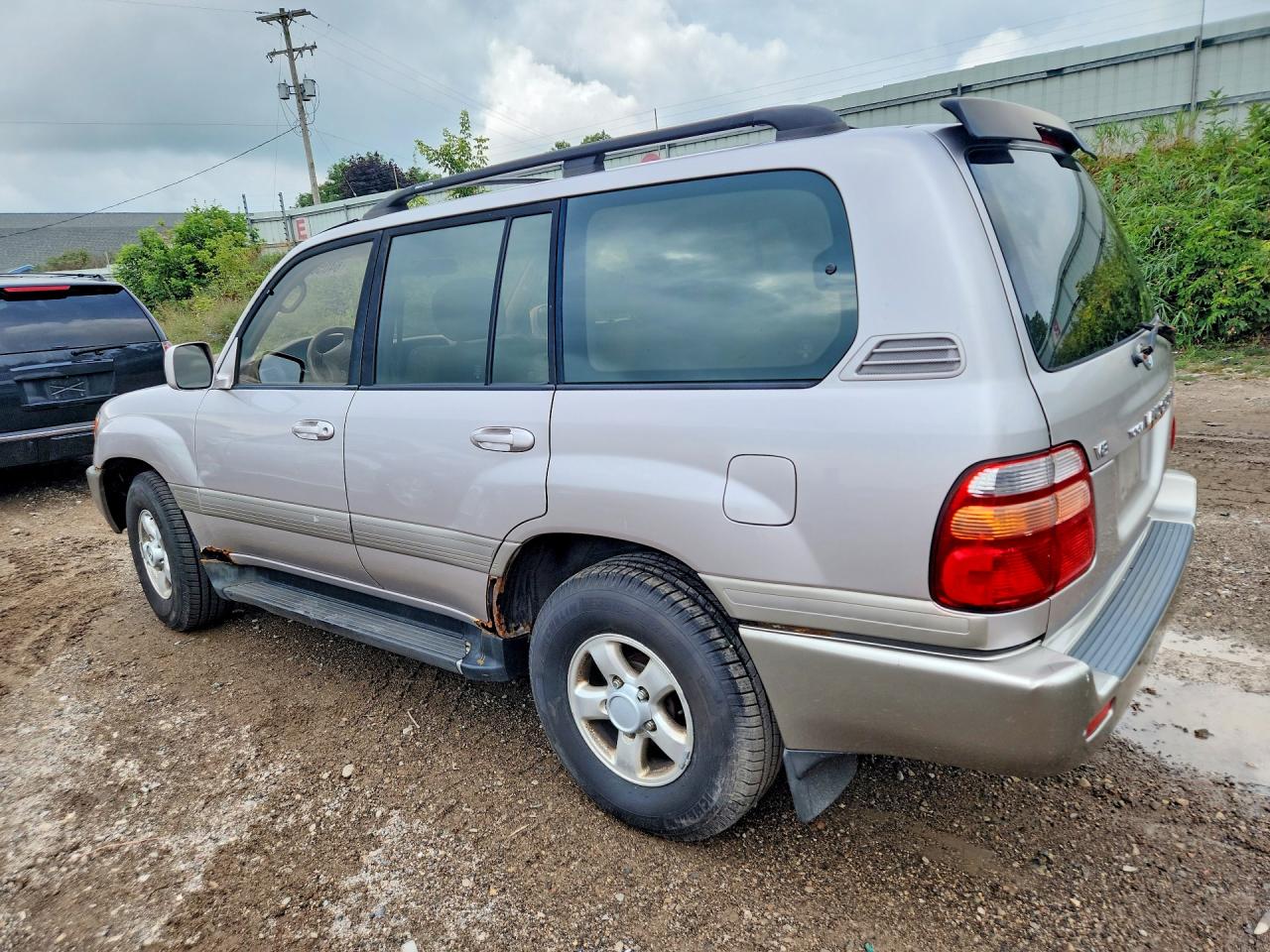 1999 Toyota Land Cruiser Silver vin: JT3HT05J0X0031498