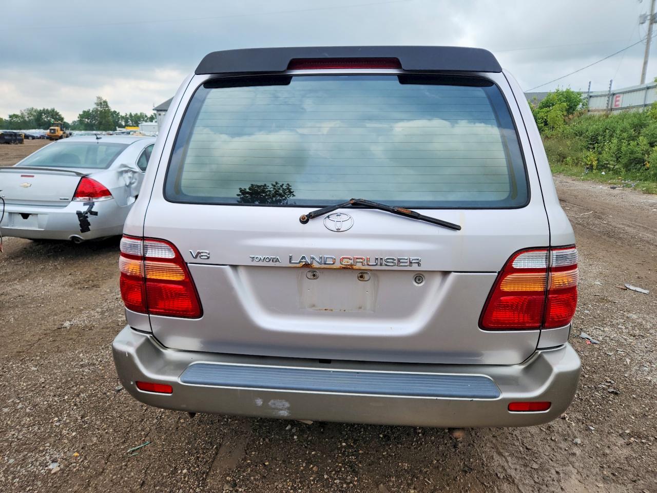 1999 Toyota Land Cruiser Silver vin: JT3HT05J0X0031498