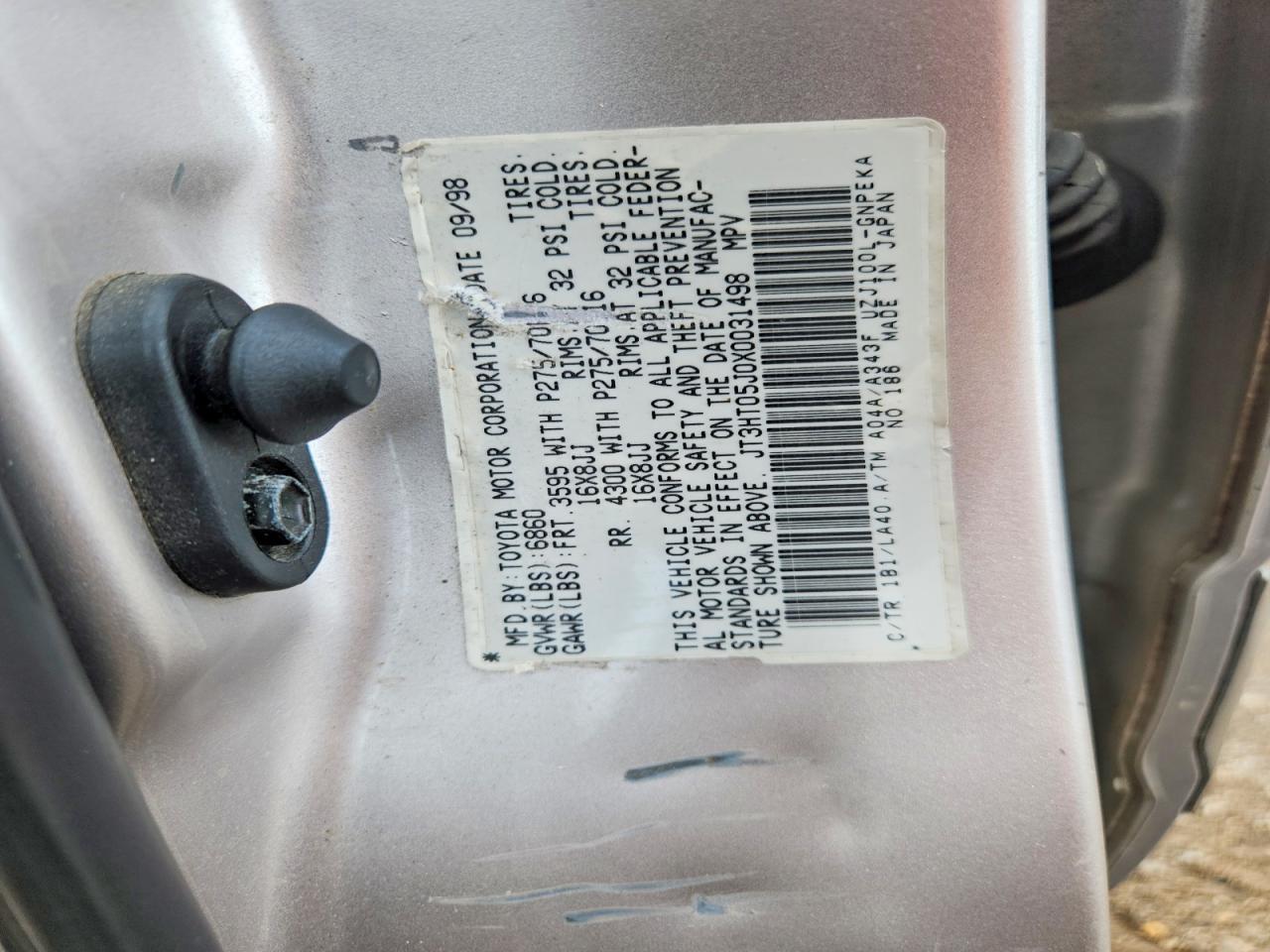 1999 Toyota Land Cruiser Silver vin: JT3HT05J0X0031498