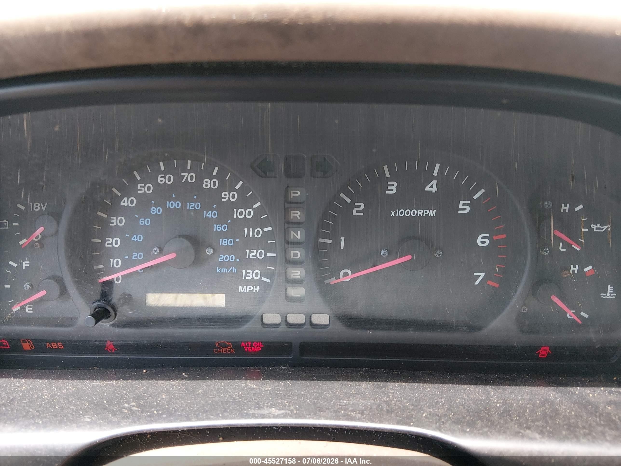1999 Toyota Land Cruiser   Silver vin: JT3HT05J0X0044364