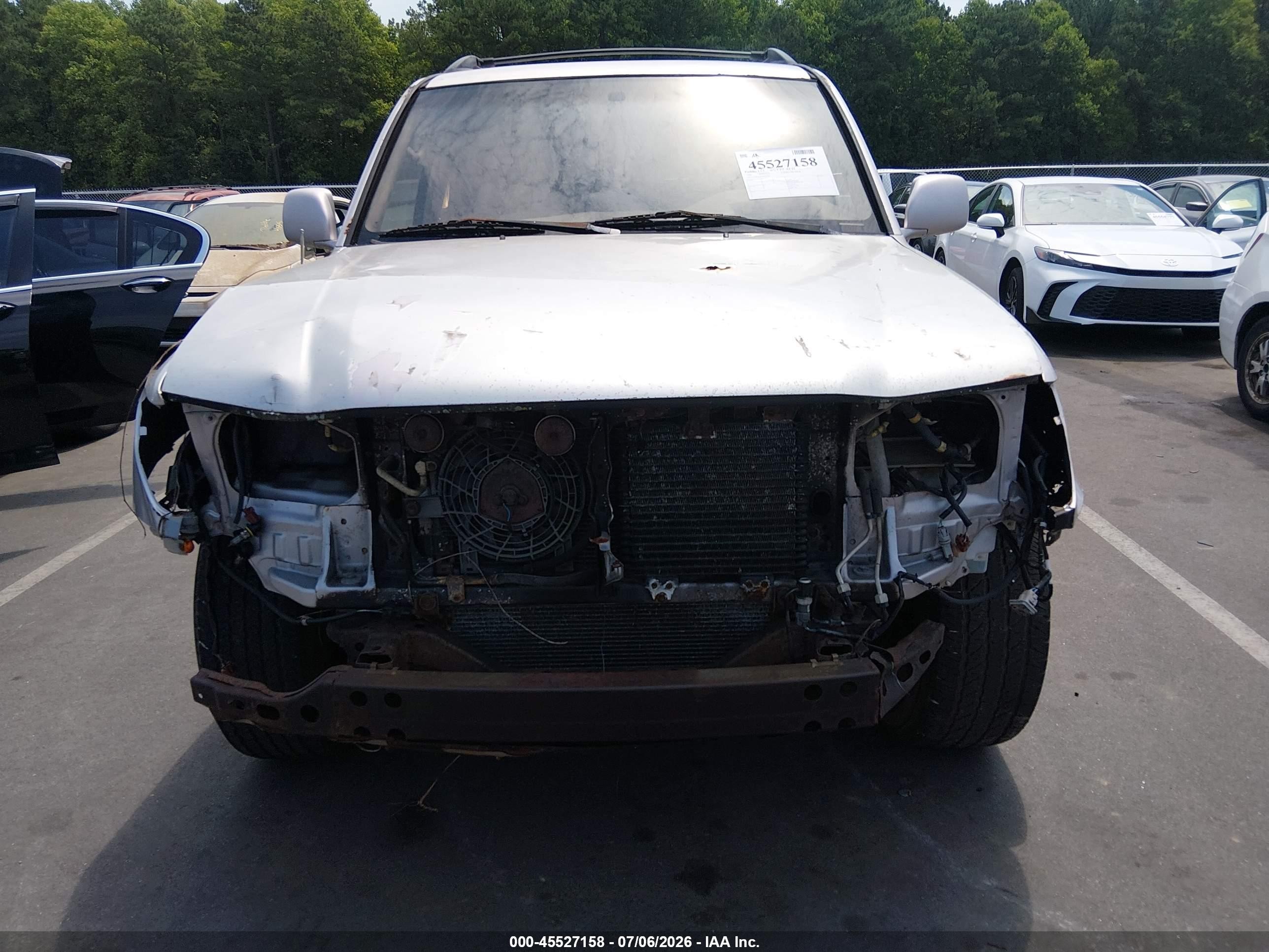 1999 Toyota Land Cruiser   Silver vin: JT3HT05J0X0044364