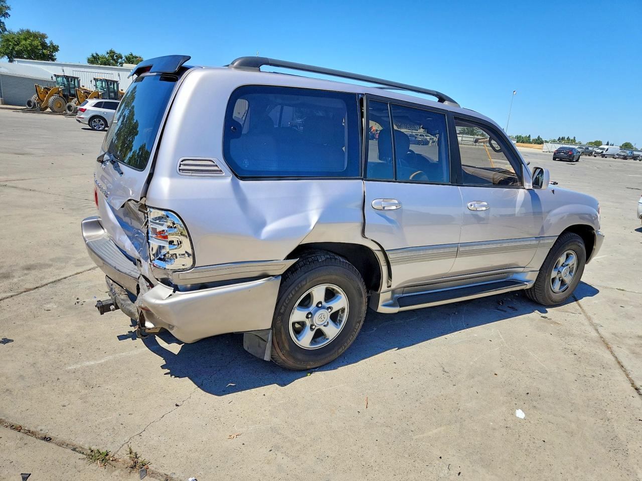 2000 Toyota Land Cruiser Base Silver vin: JT3HT05J0Y0125303
