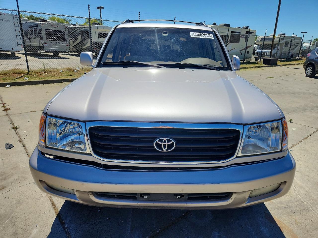 2000 Toyota Land Cruiser Base Silver vin: JT3HT05J0Y0125303