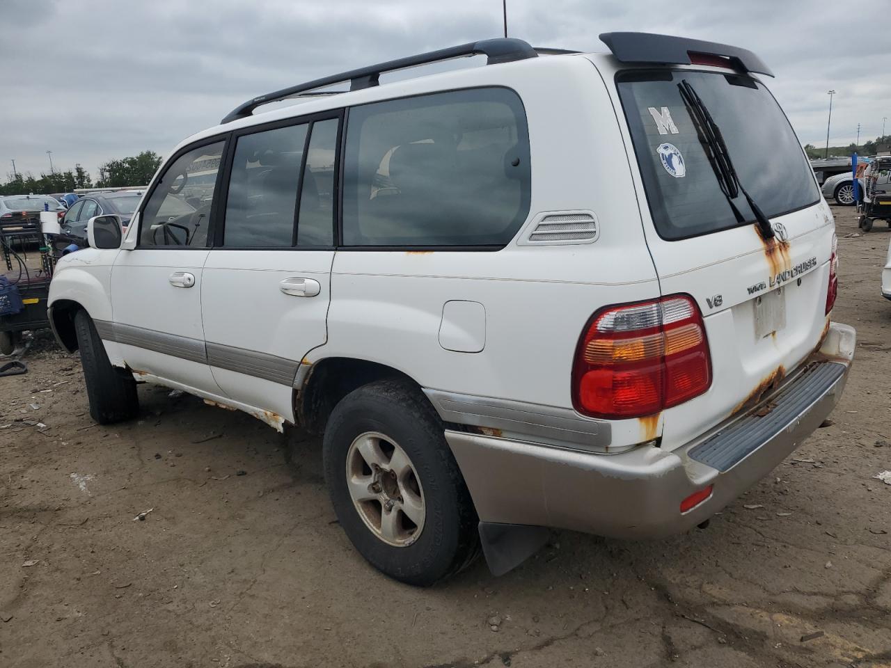 1998 Toyota Land Cruiser White vin: JT3HT05J1W0004955