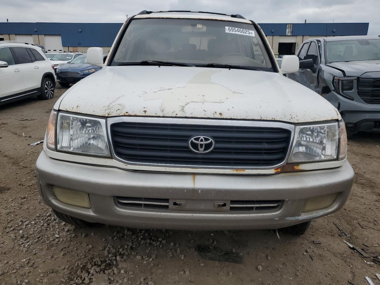 1998 Toyota Land Cruiser White vin: JT3HT05J1W0004955