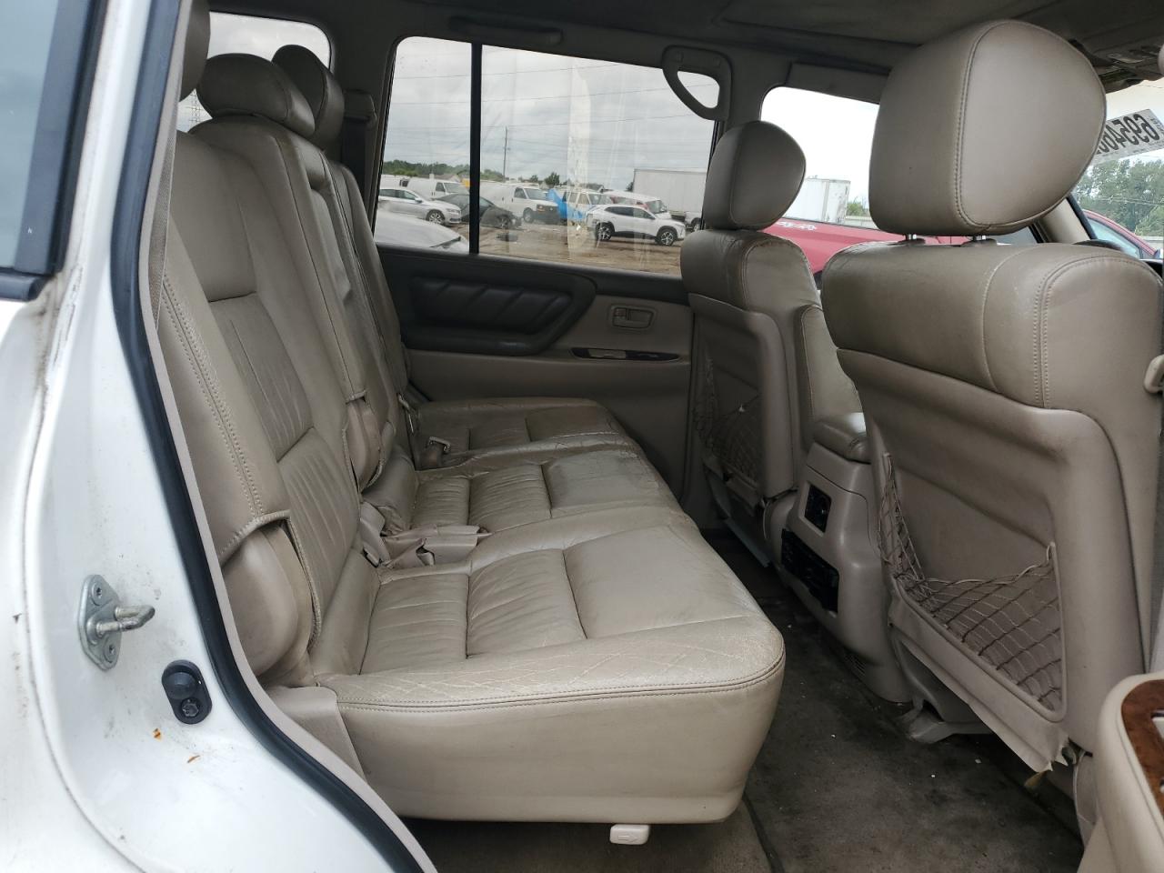 1998 Toyota Land Cruiser White vin: JT3HT05J1W0004955