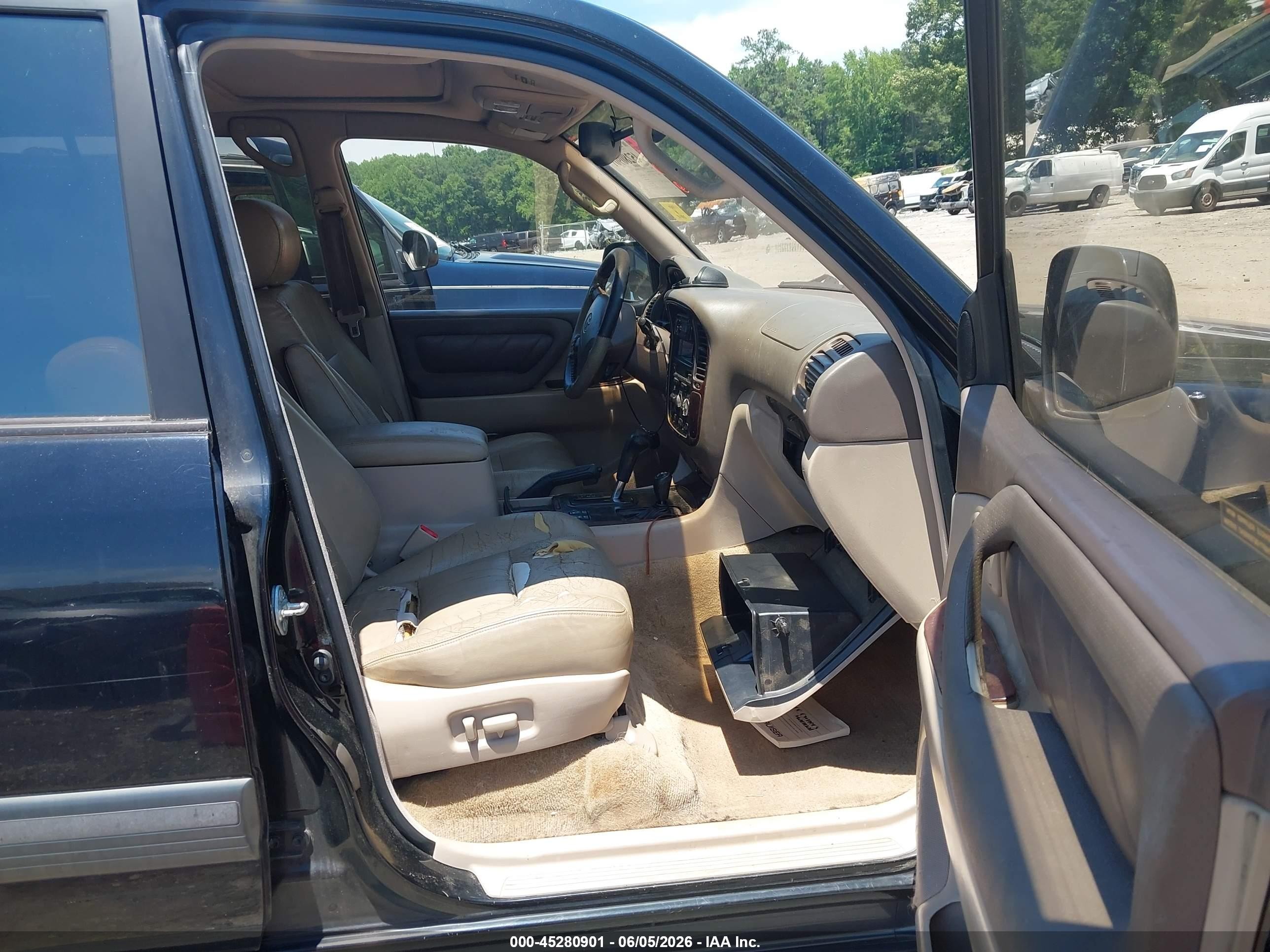 2000 Toyota Land Cruiser   Black vin: JT3HT05J1Y0112964
