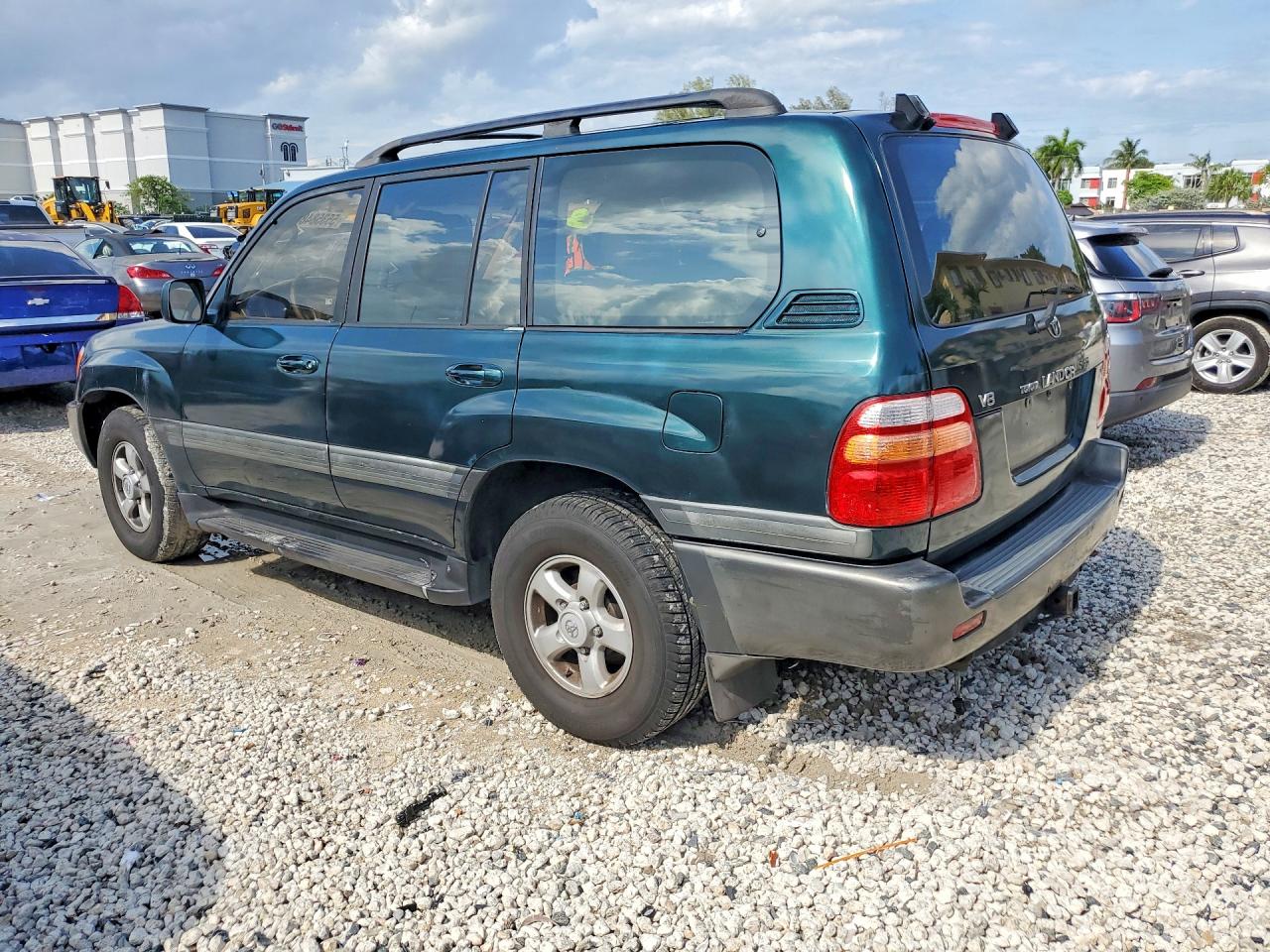 1998 Toyota Land Cruiser Base Green vin: JT3HT05J2W0010960