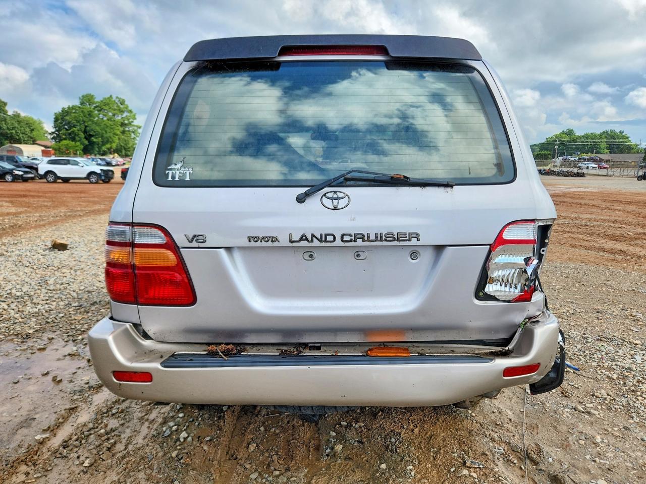 2000 Toyota Land Cruiser Base Gray vin: JT3HT05J2Y0077304