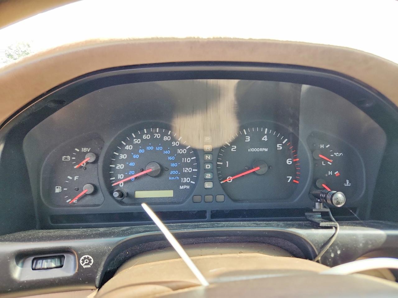 2000 Toyota Land Cruiser Base Gray vin: JT3HT05J2Y0077304