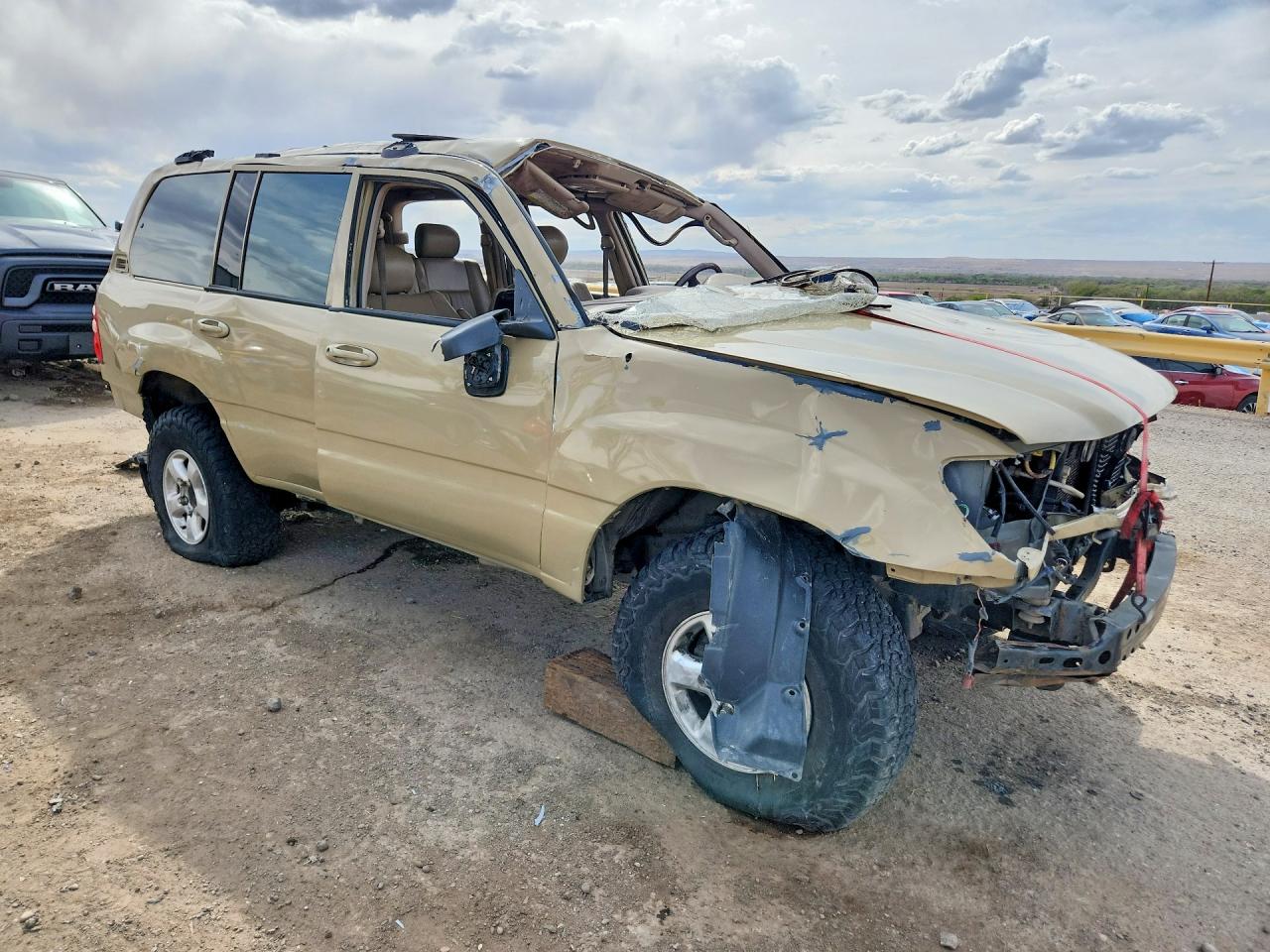 1998 Toyota Land Cruiser Base Beige vin: JT3HT05J3W0009347