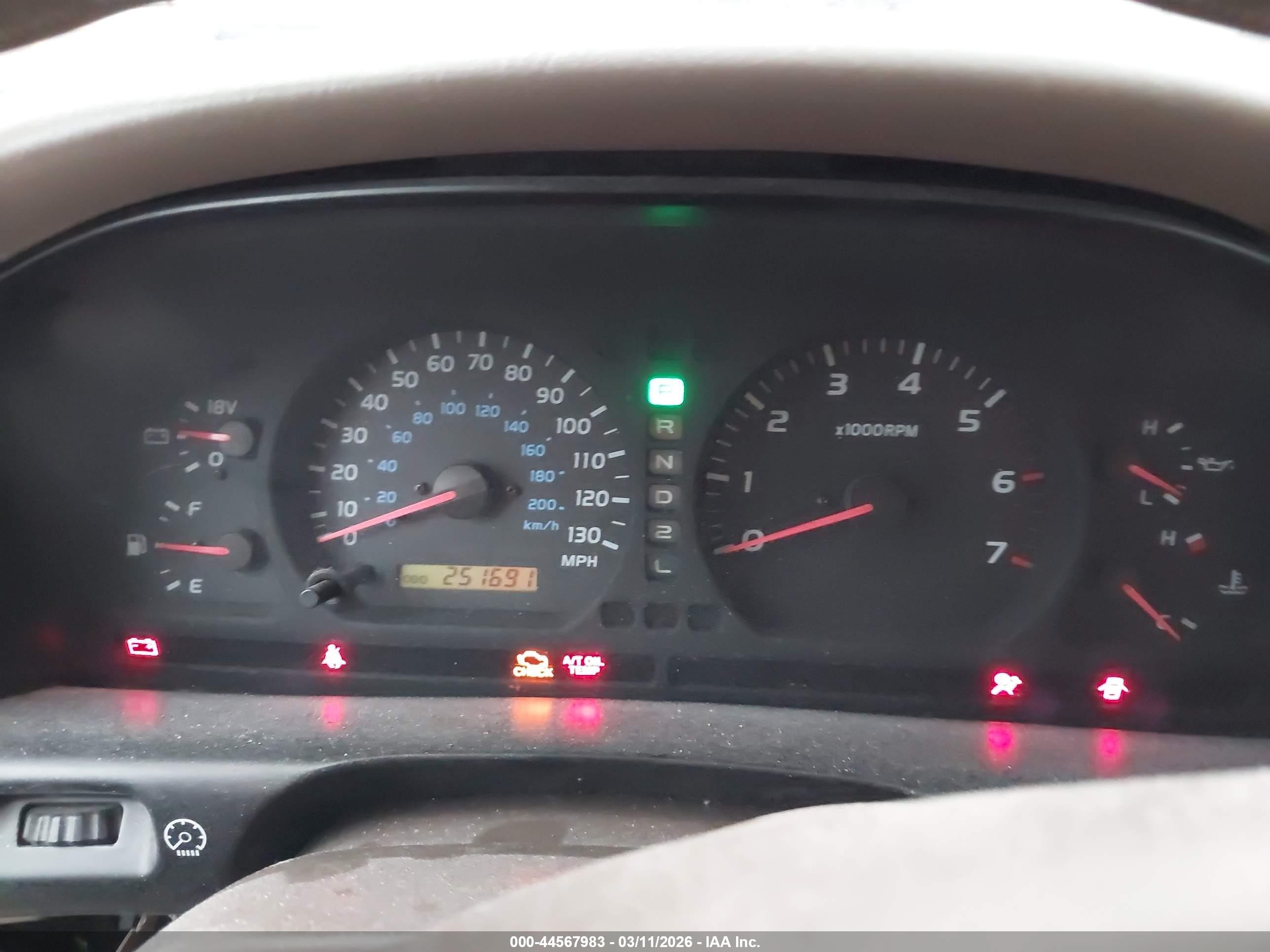 2000 Toyota Land Cruiser   Tan vin: JT3HT05J3Y0102811