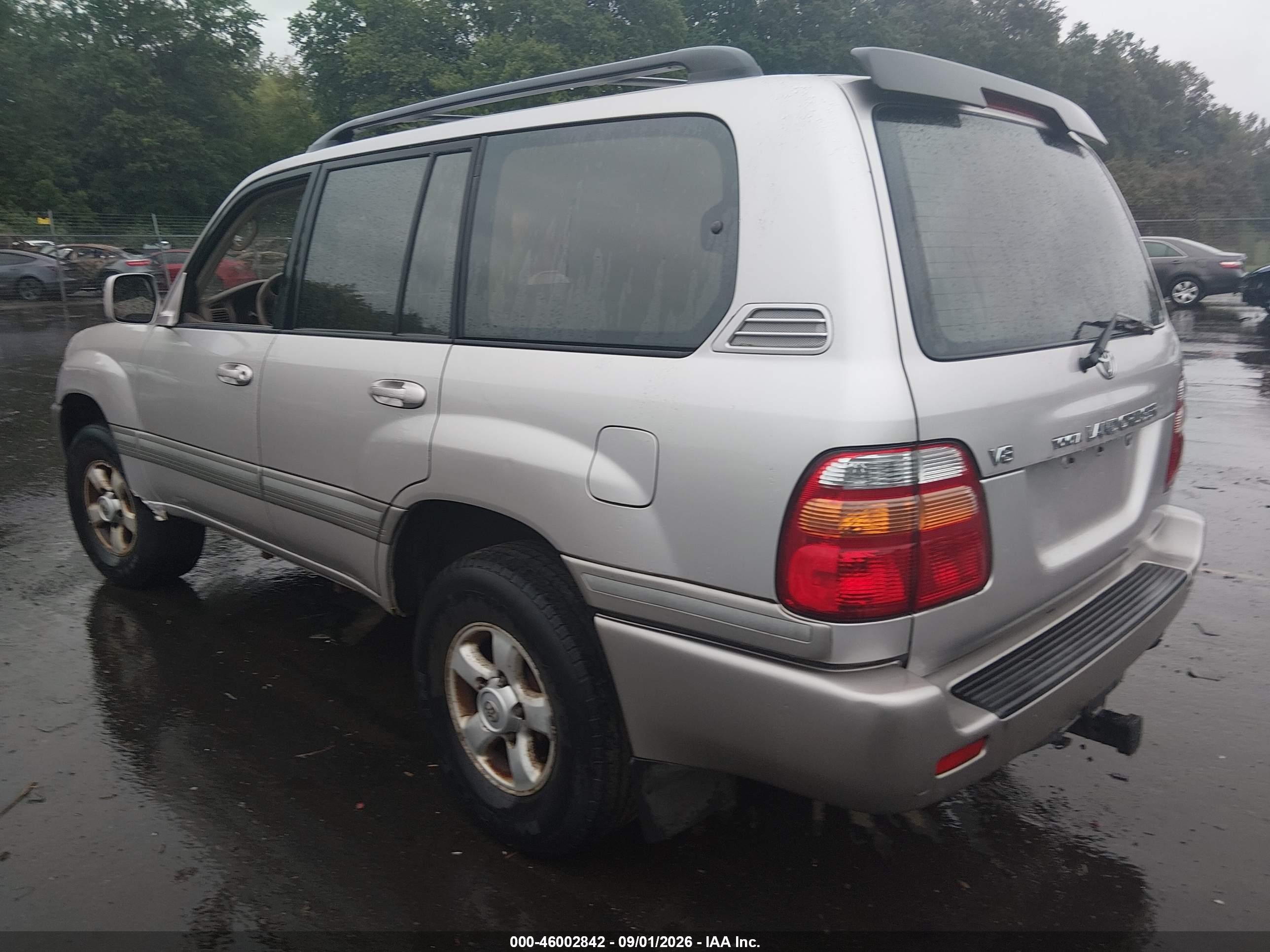 2000 Toyota Land Cruiser   Gray vin: JT3HT05J3Y0125862
