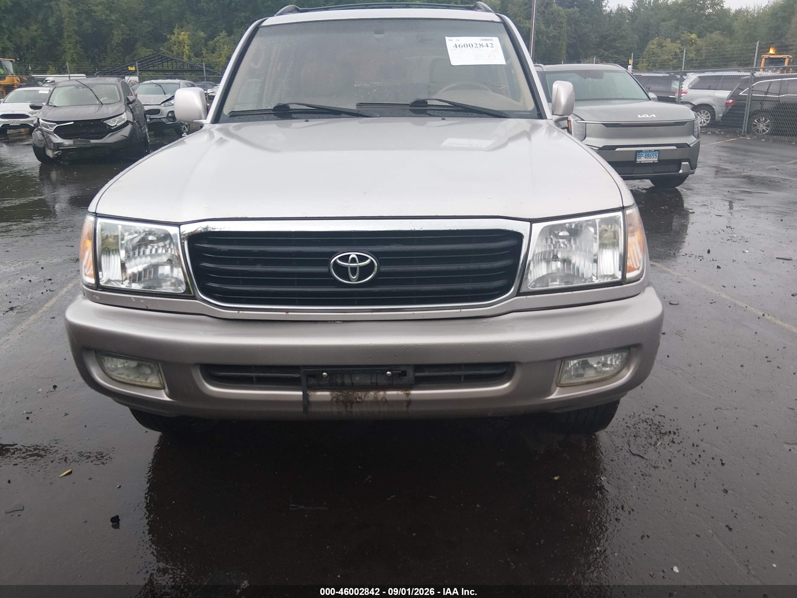 2000 Toyota Land Cruiser   Gray vin: JT3HT05J3Y0125862
