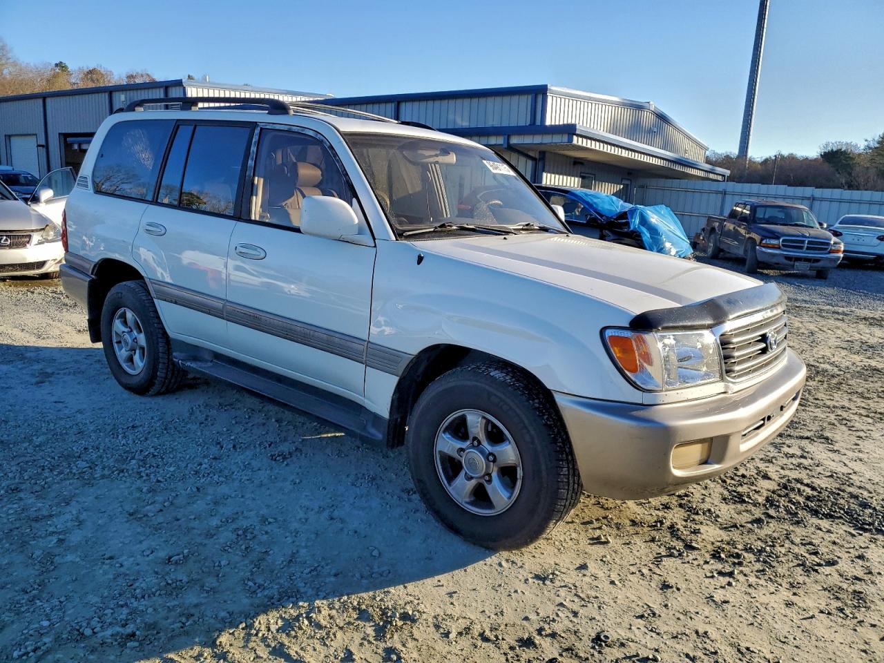 1998 Toyota Land Cruiser White vin: JT3HT05J4W0016341