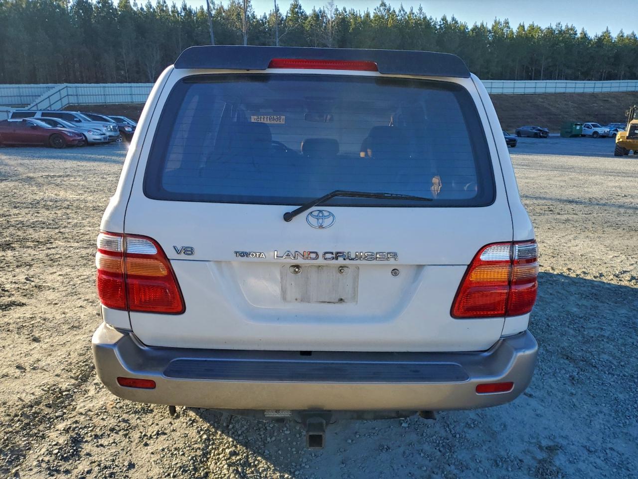1998 Toyota Land Cruiser White vin: JT3HT05J4W0016341