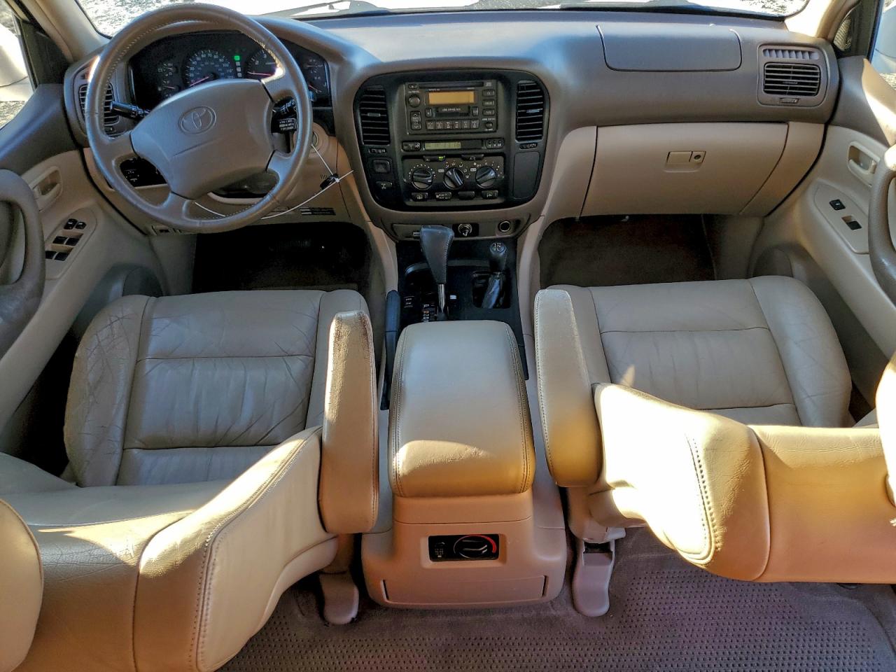1998 Toyota Land Cruiser White vin: JT3HT05J4W0016341