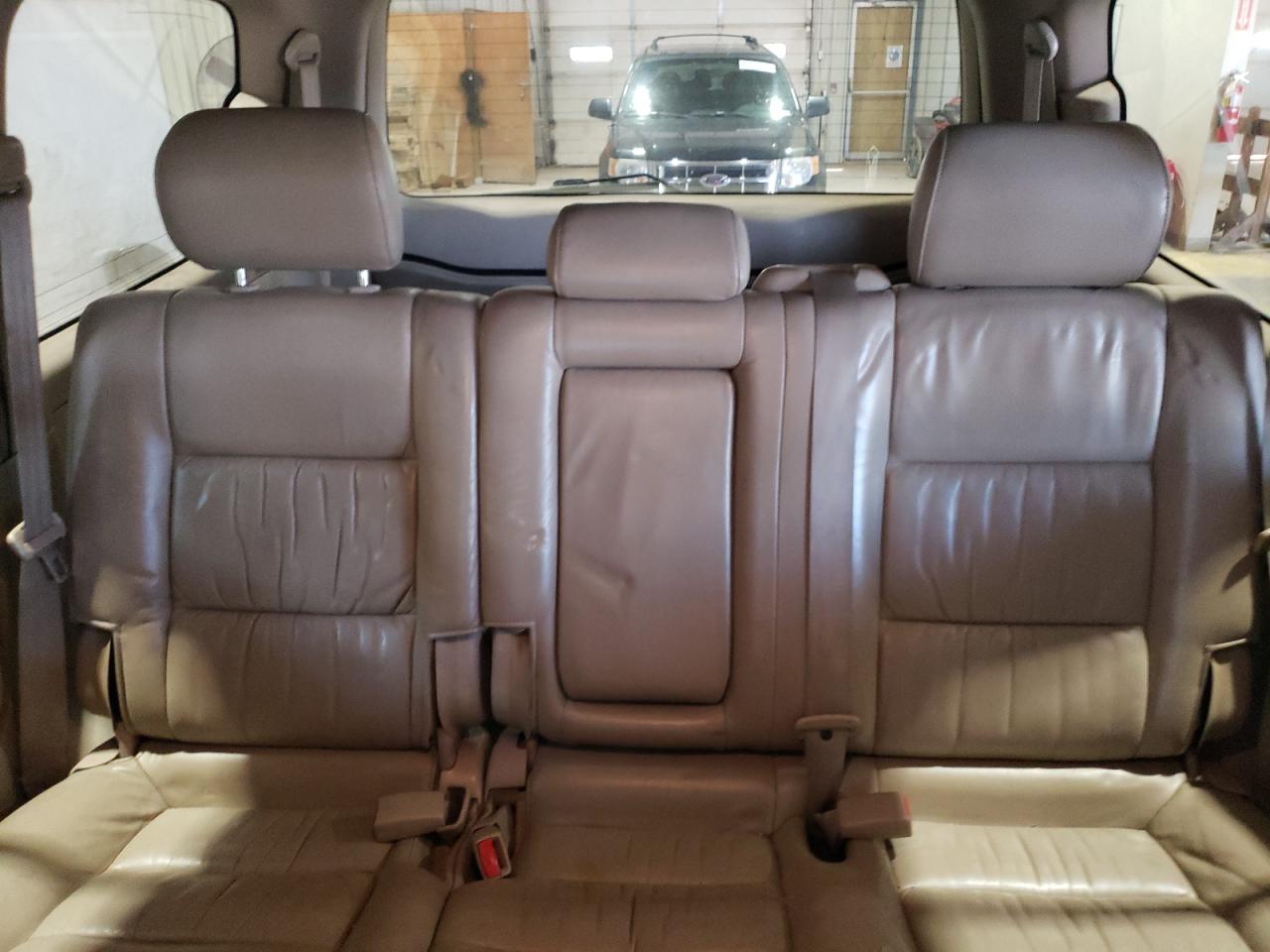 1998 Toyota Land Cruiser Black vin: JT3HT05J4W0018400