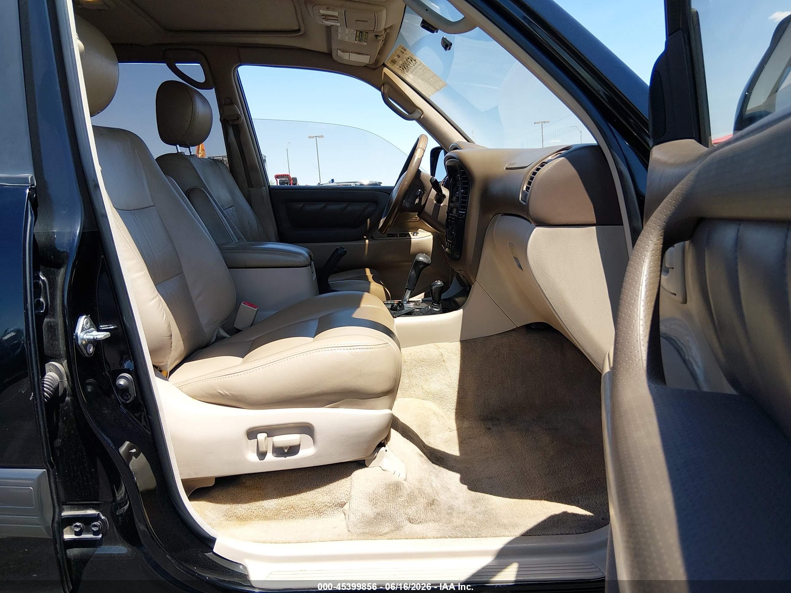 1999 Toyota Land Cruiser   Black vin: JT3HT05J5X0044456