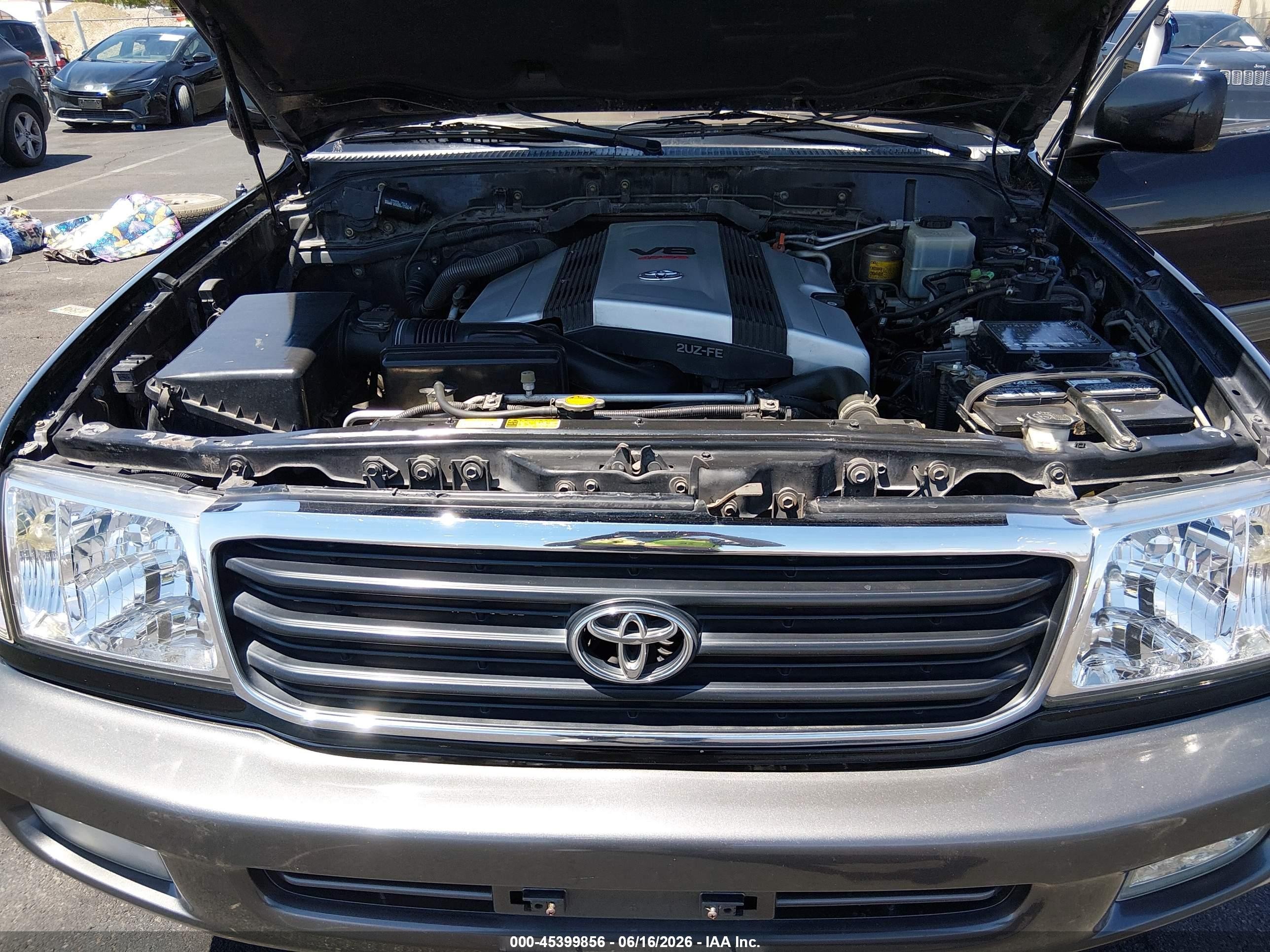 1999 Toyota Land Cruiser   Black vin: JT3HT05J5X0044456