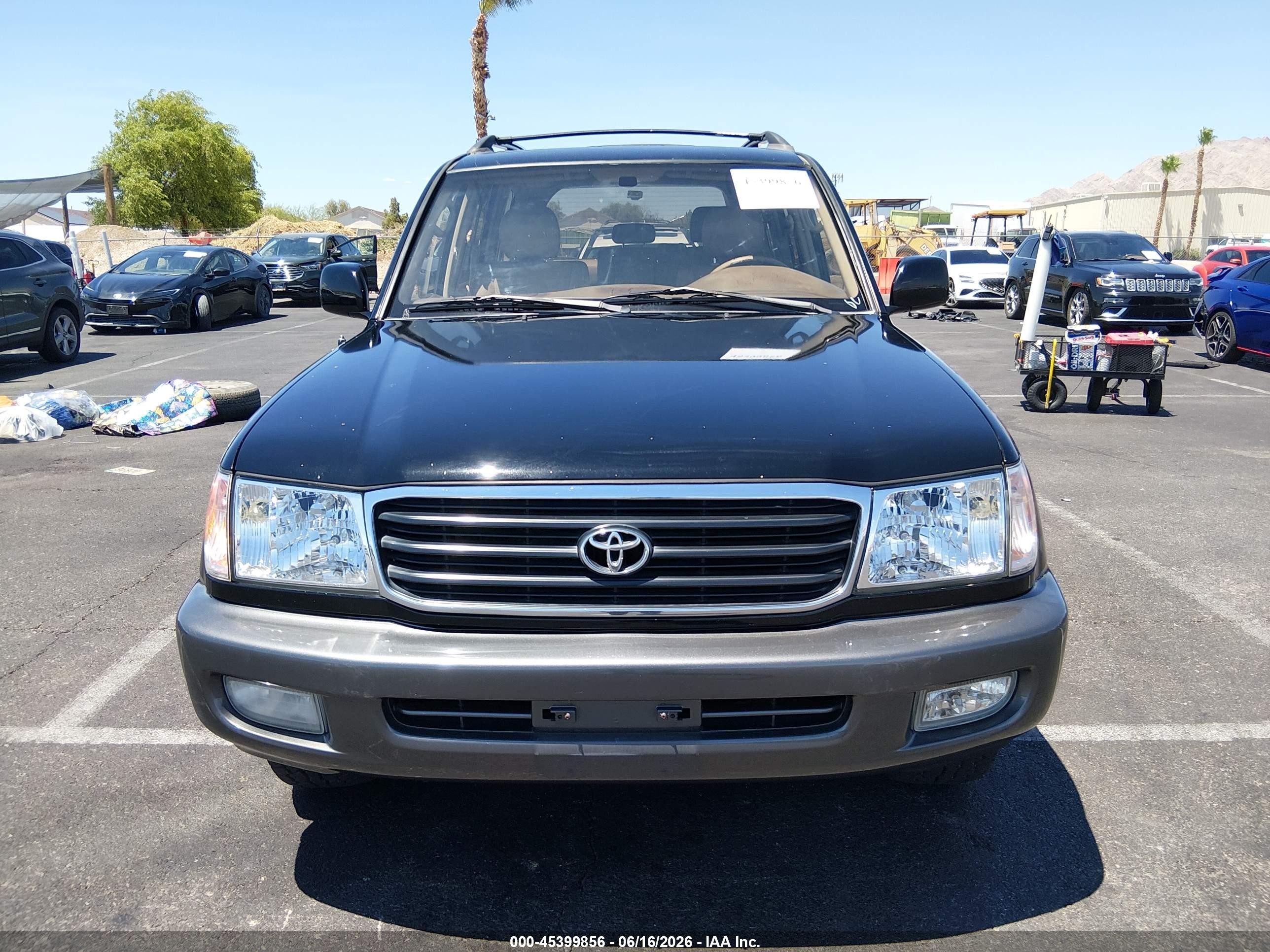 1999 Toyota Land Cruiser   Black vin: JT3HT05J5X0044456