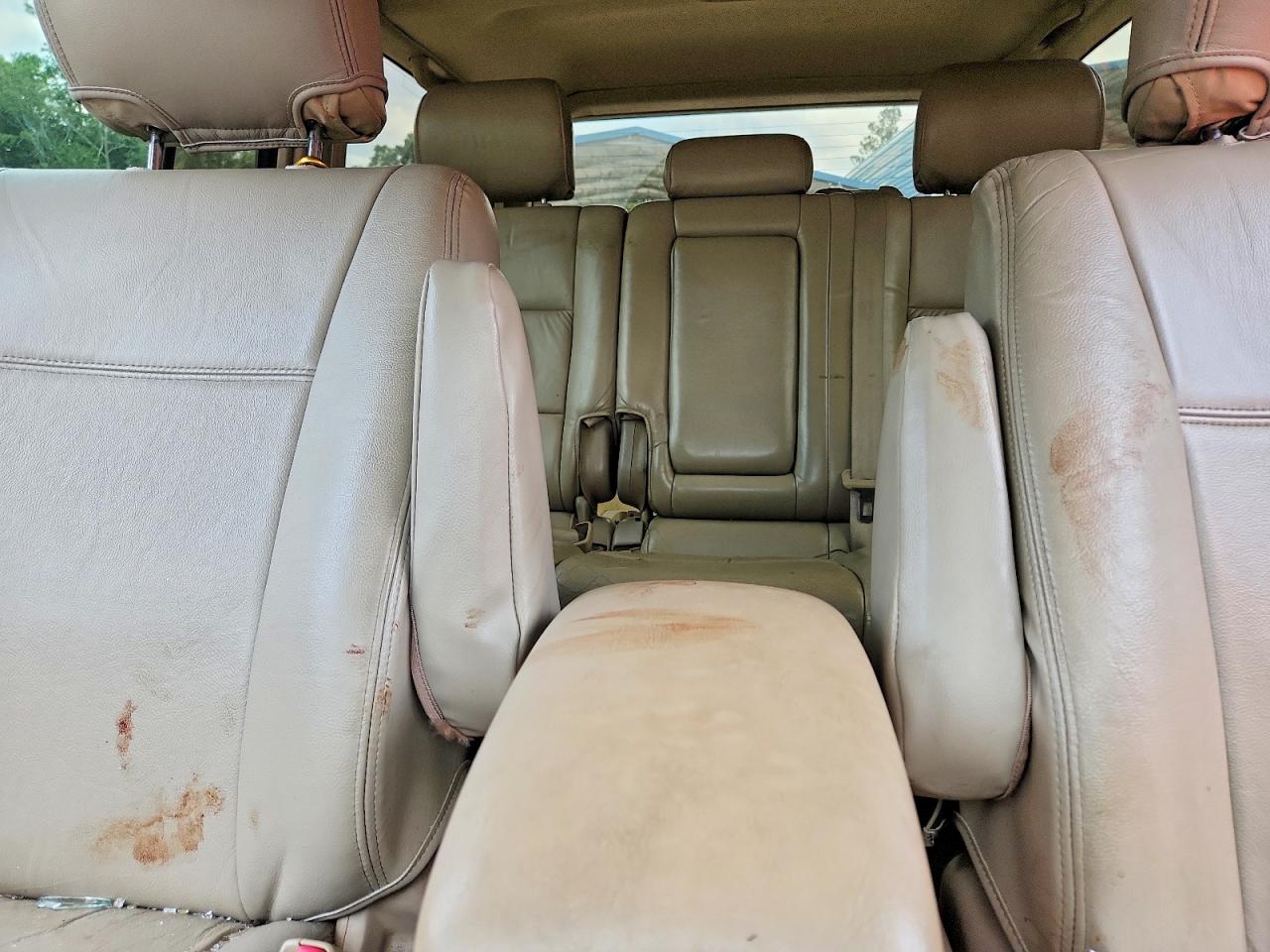 1999 Toyota Land Cruiser Base White vin: JT3HT05J5X0067641